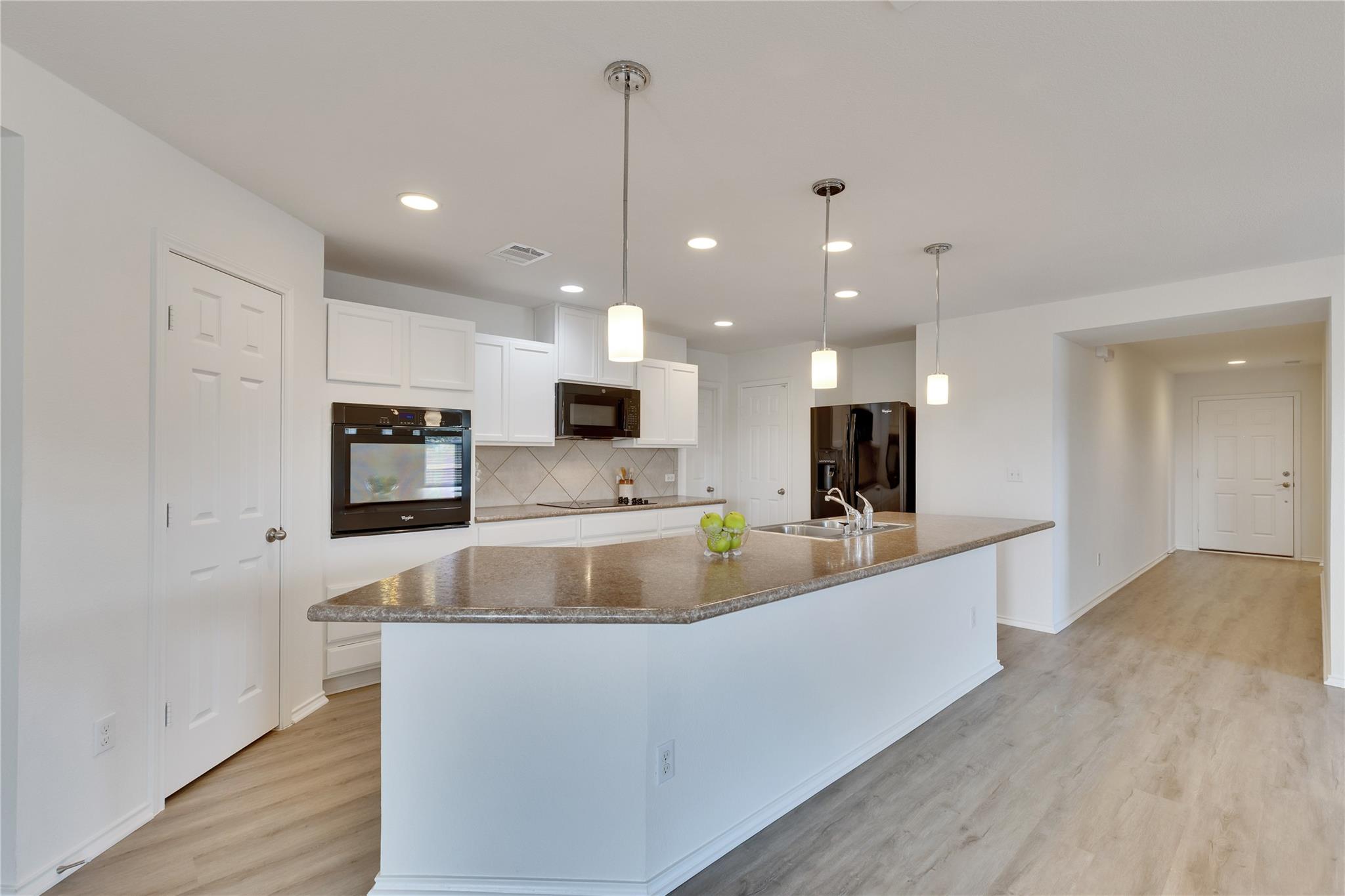 120 Jasmine Cv, Kyle, TX 78640