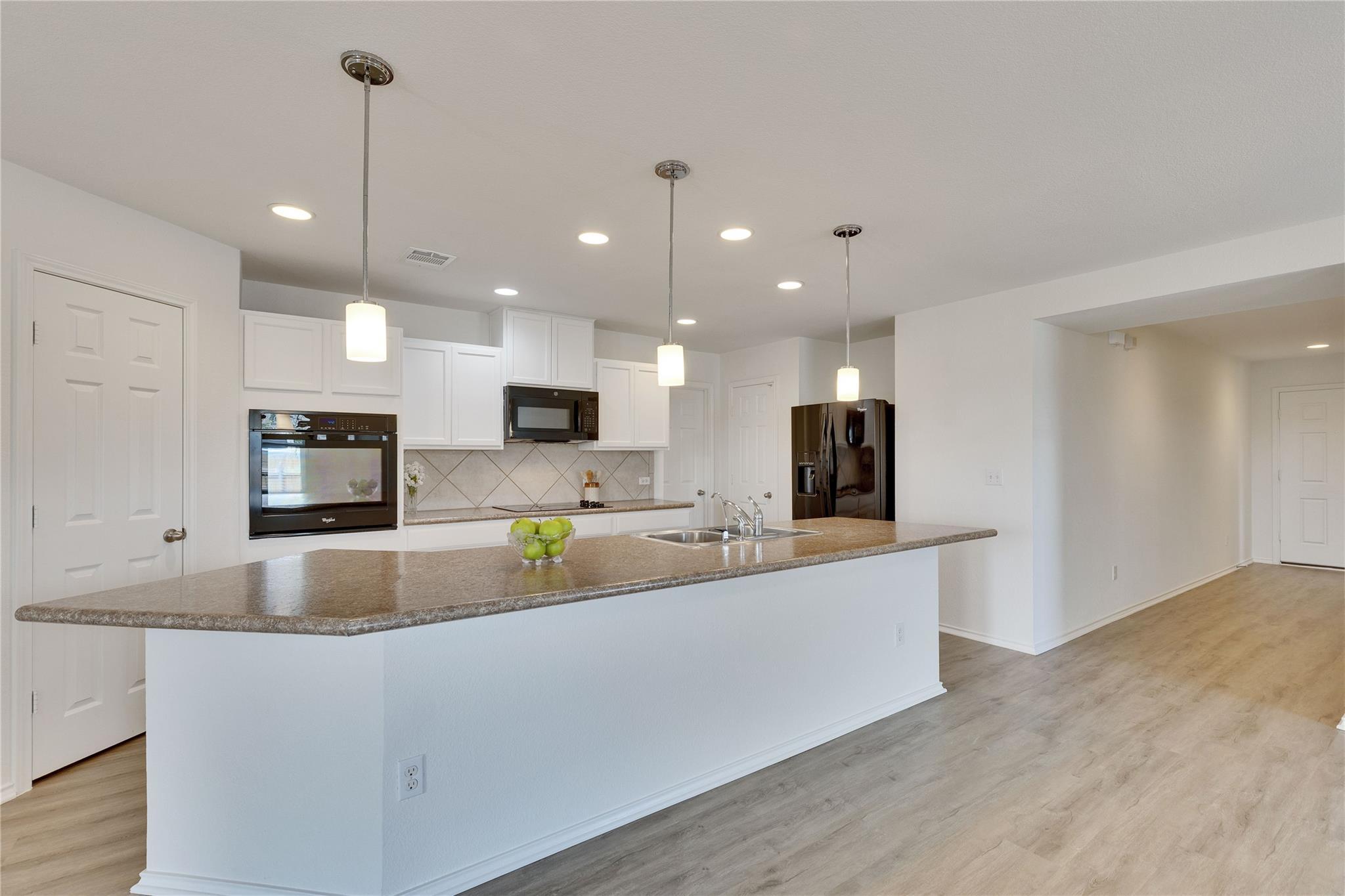 120 Jasmine Cv, Kyle, TX 78640