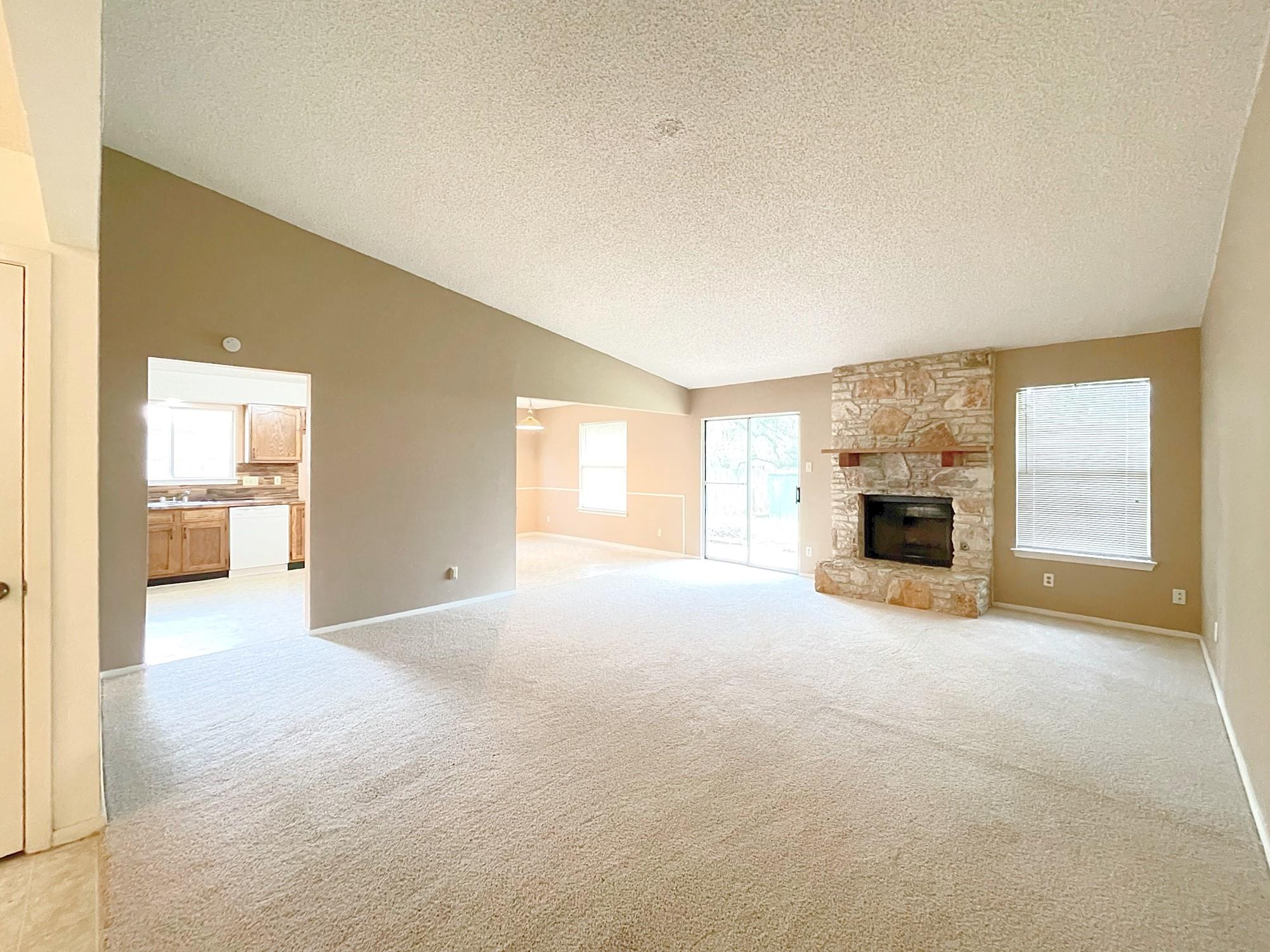 12111 Saxony Ln, Austin, TX 78727