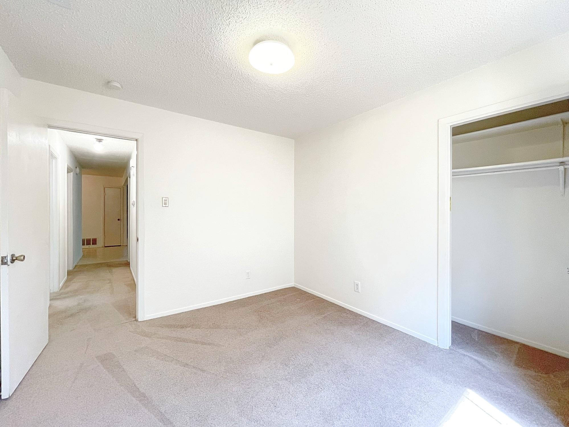 12111 Saxony Ln, Austin, TX 78727
