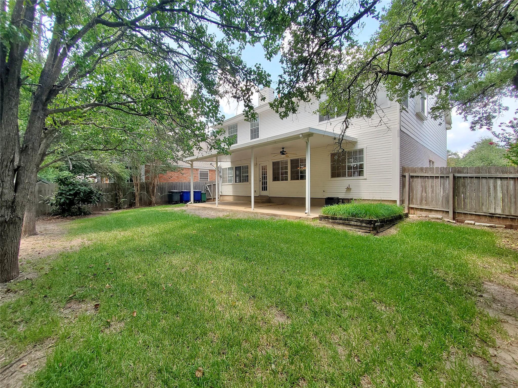 11105 CROSSLAND Dr, Austin, TX 78726