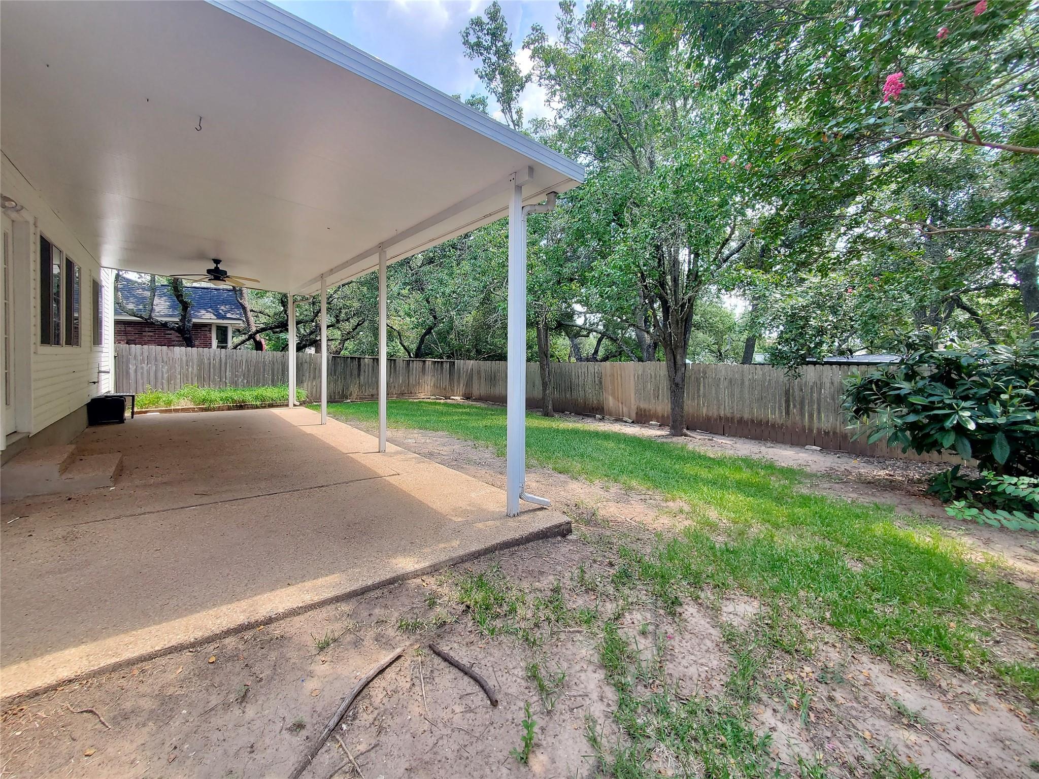 11105 CROSSLAND Dr, Austin, TX 78726