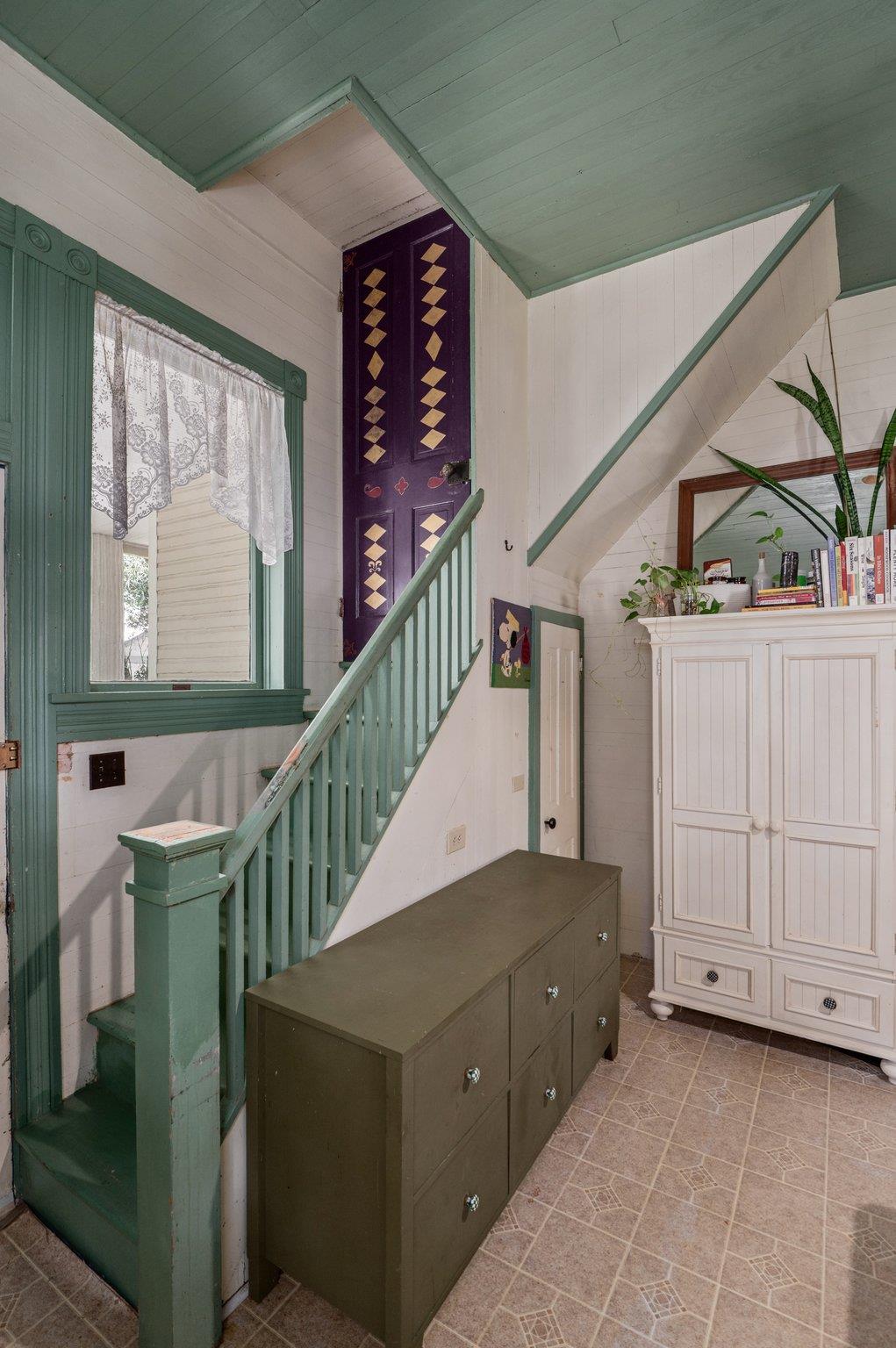 124 N Hamilton St, Gonzales, TX 78629