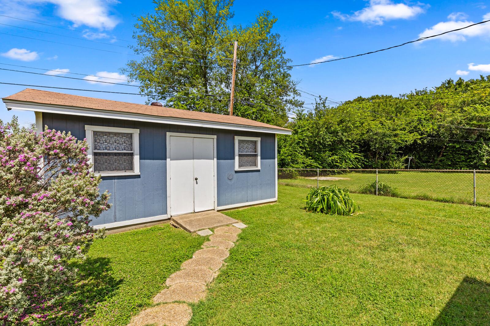 201 S Barbara St, Waco, TX 76705