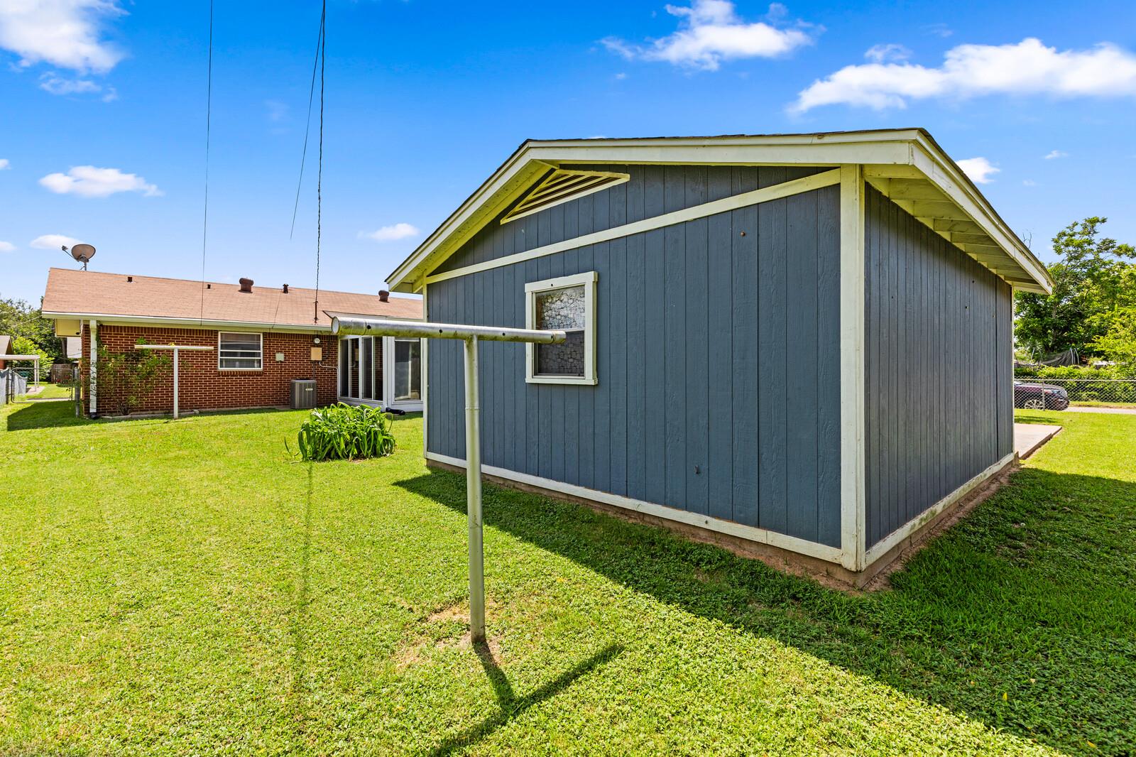 201 S Barbara St, Waco, TX 76705