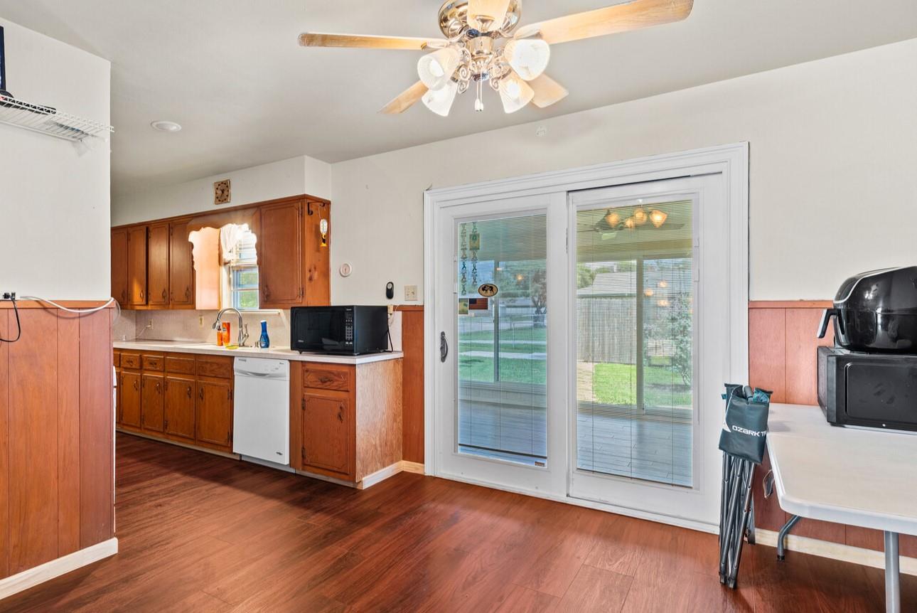 201 S Barbara St, Waco, TX 76705