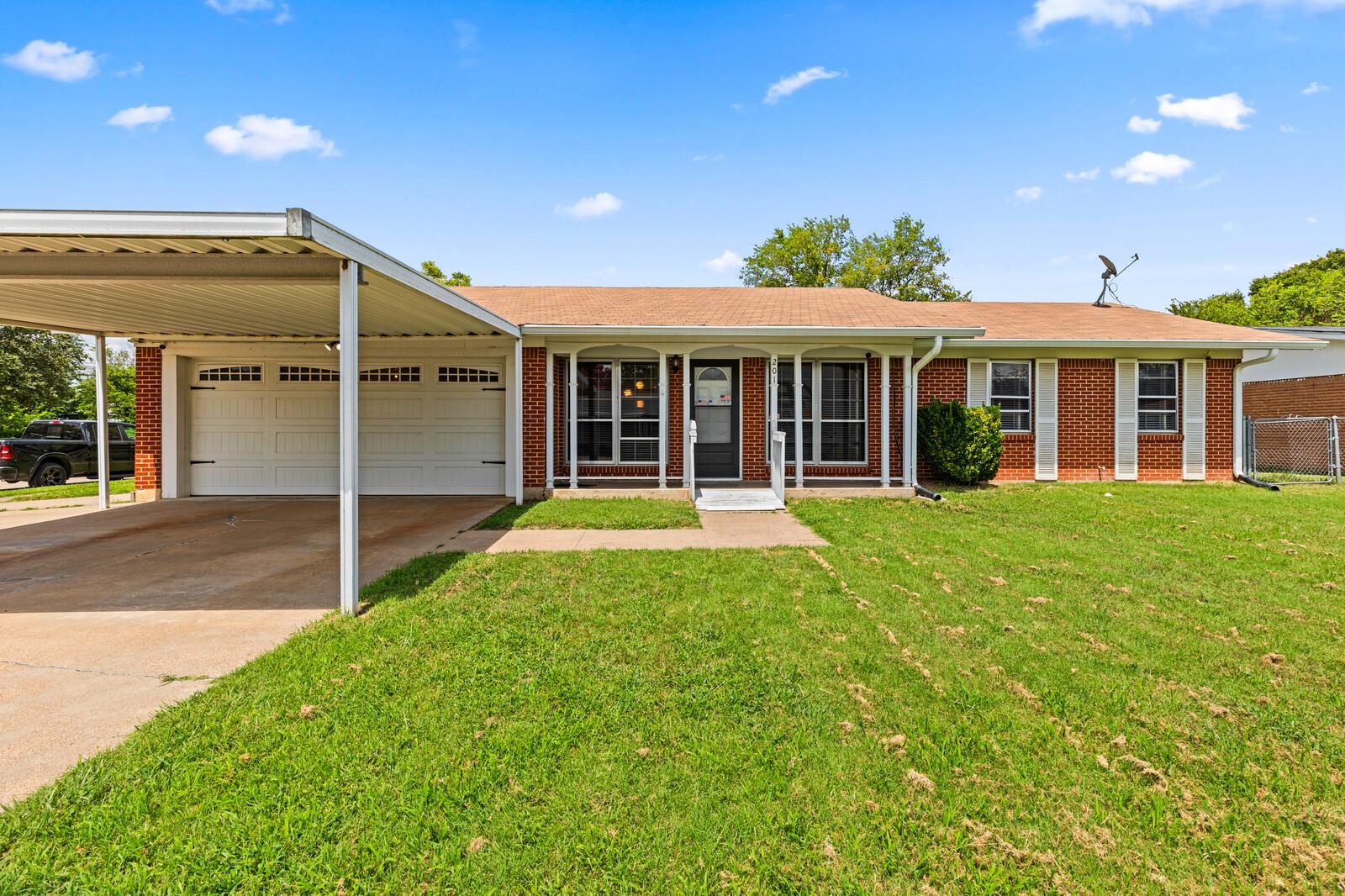 201 S Barbara St, Waco, TX 76705