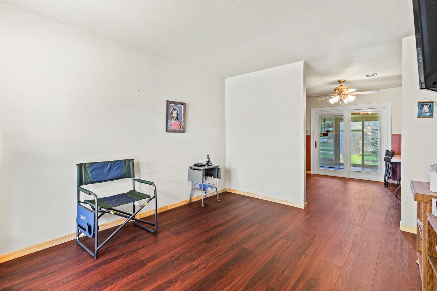 201 S Barbara St, Waco, TX 76705