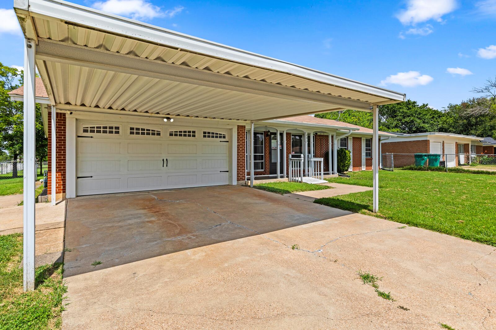 201 S Barbara St, Waco, TX 76705