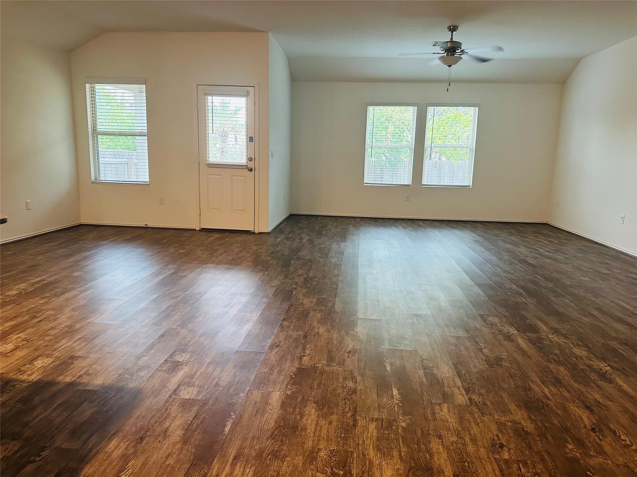 6717 Hartlage St, Austin, TX 78754