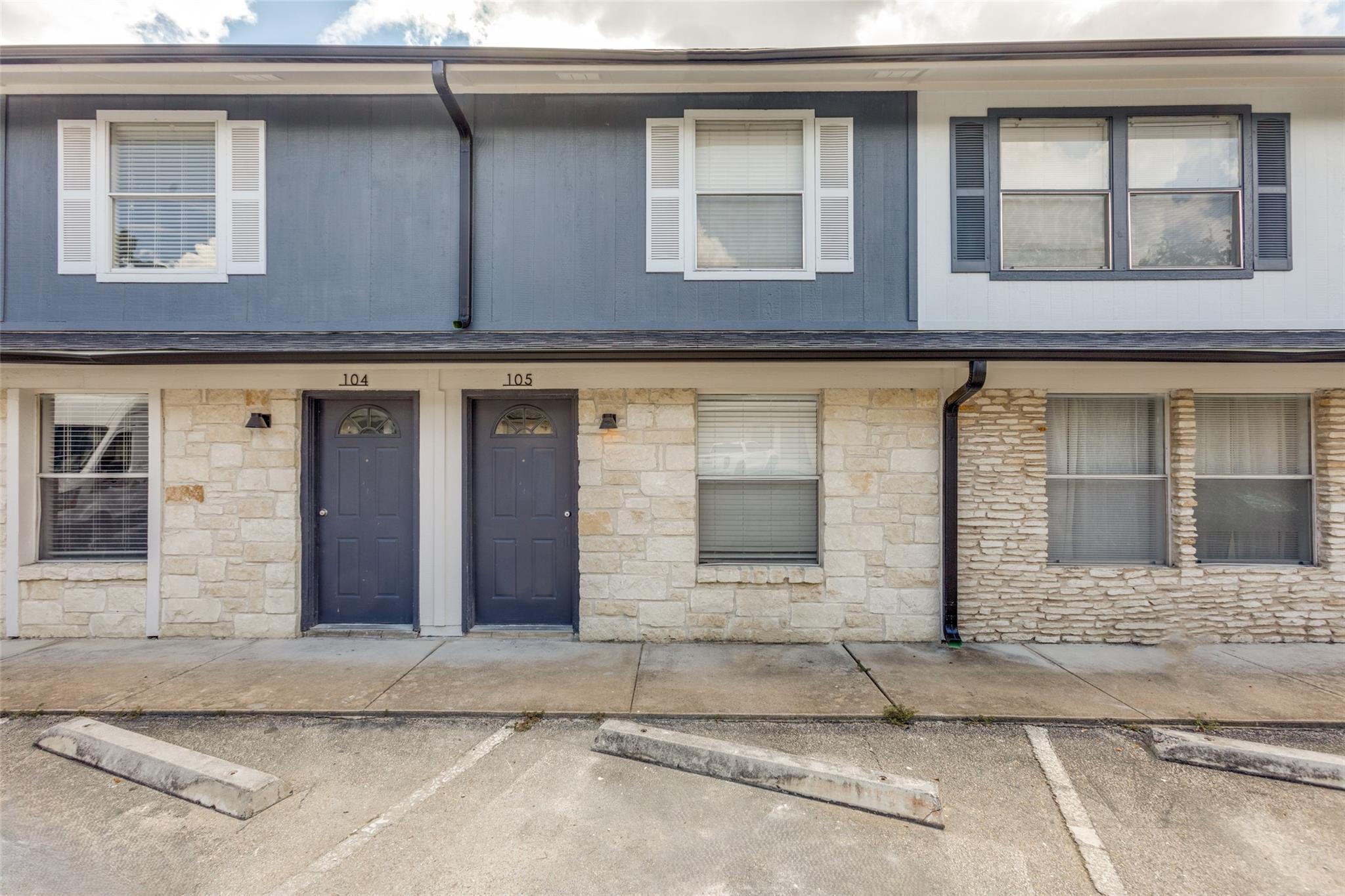 2005 Glen Allen St # 105, Austin, TX 78704