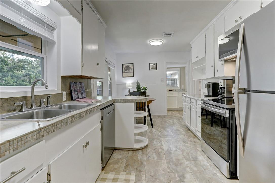 1104 Canyon Edge Dr # A, Austin, TX 78733