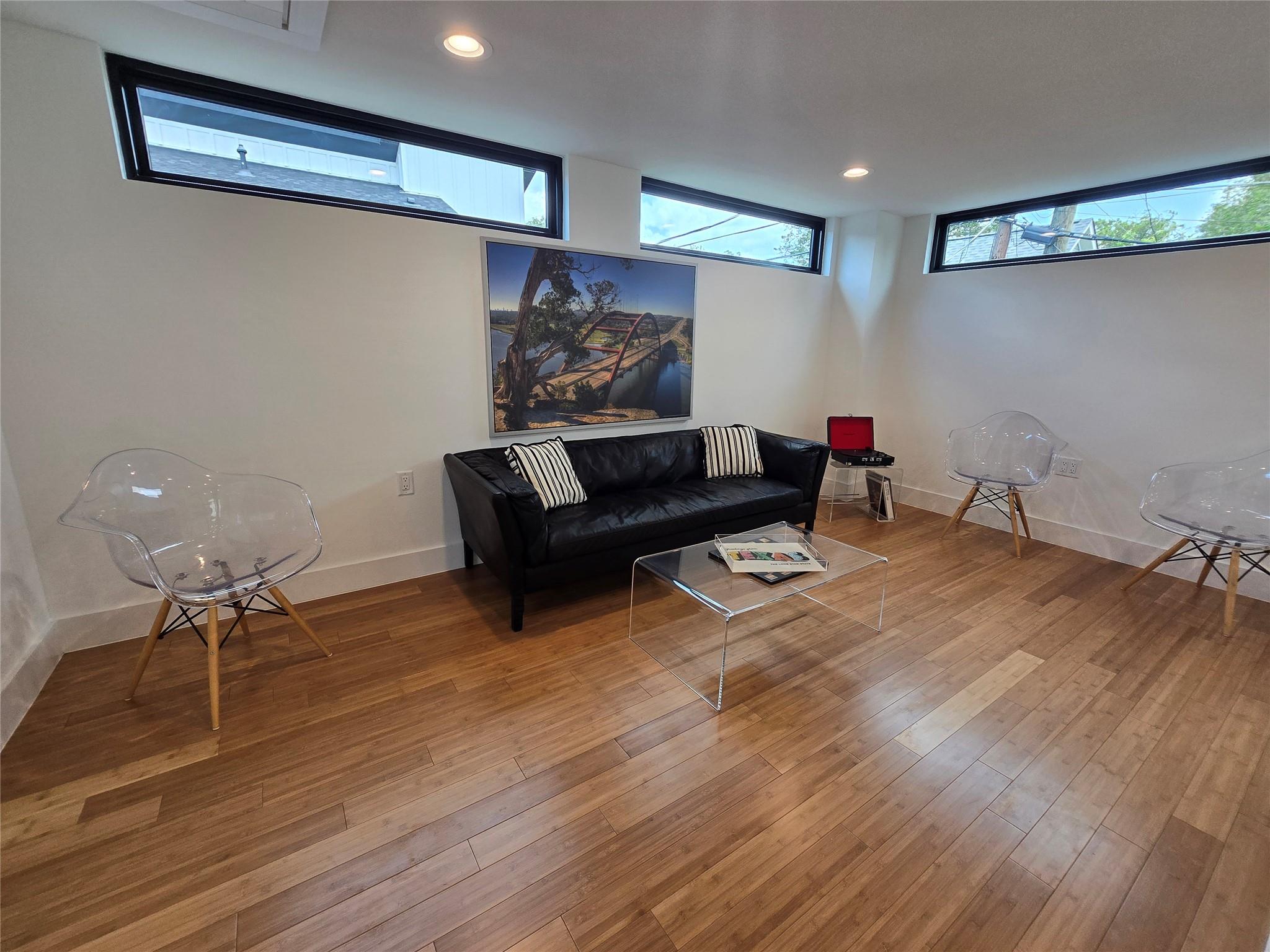 1112 W North Loop Blvd, Austin, TX 78756