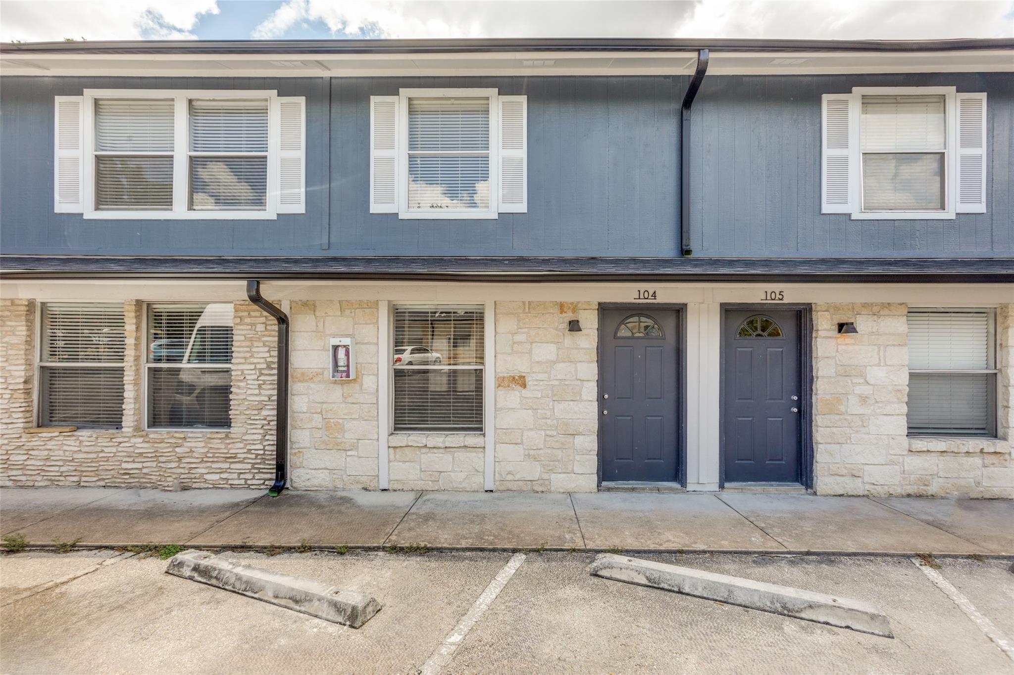 2005 Glen Allen St # 104, Austin, TX 78704
