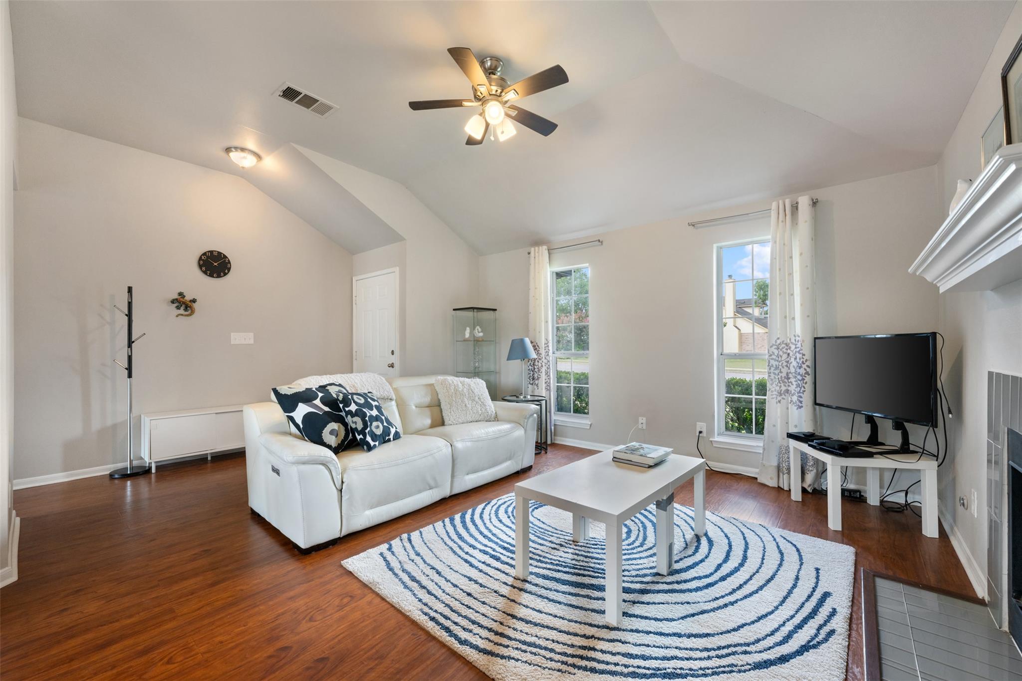 2004 Yaupon Trl, Cedar Park, TX 78613