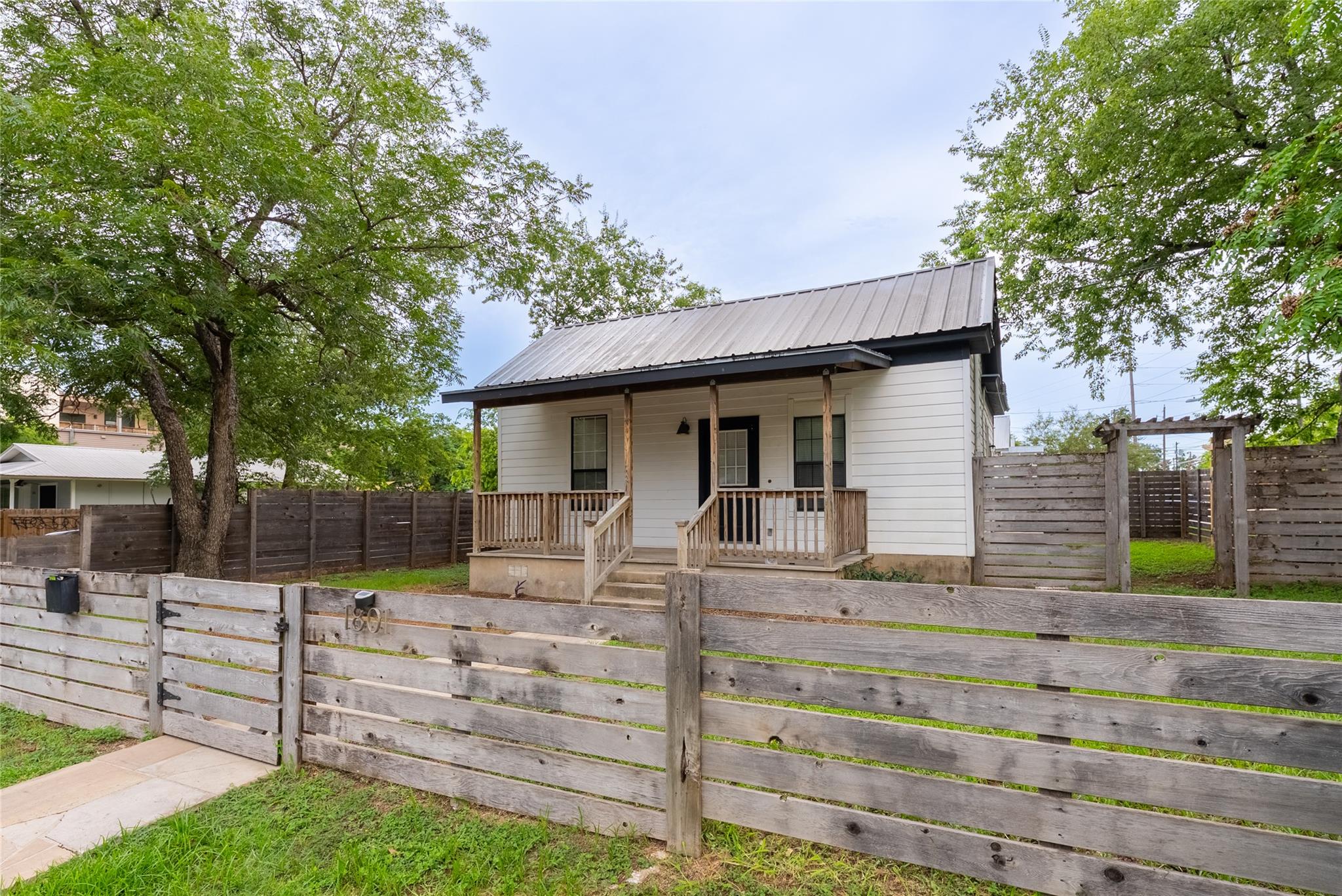 1801 13th St E, Austin, TX 78702