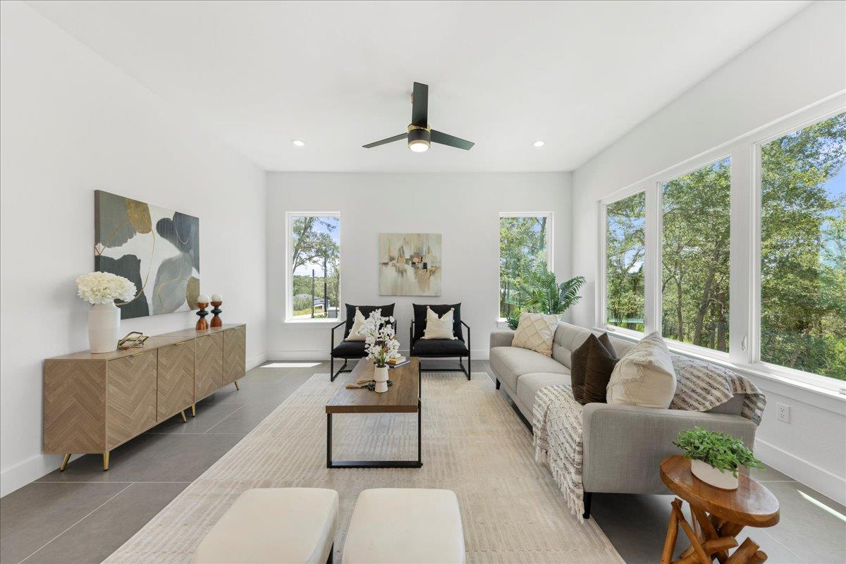 110 Diamond Head Dr, Bastrop, TX 78602