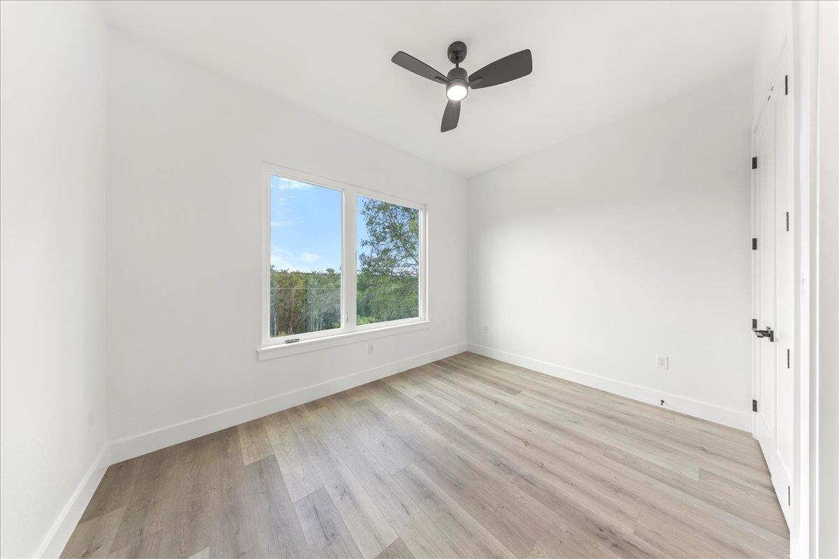 110 Diamond Head Dr, Bastrop, TX 78602