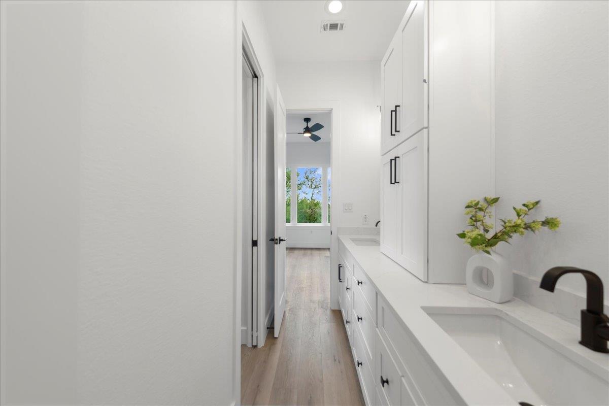 110 Diamond Head Dr, Bastrop, TX 78602