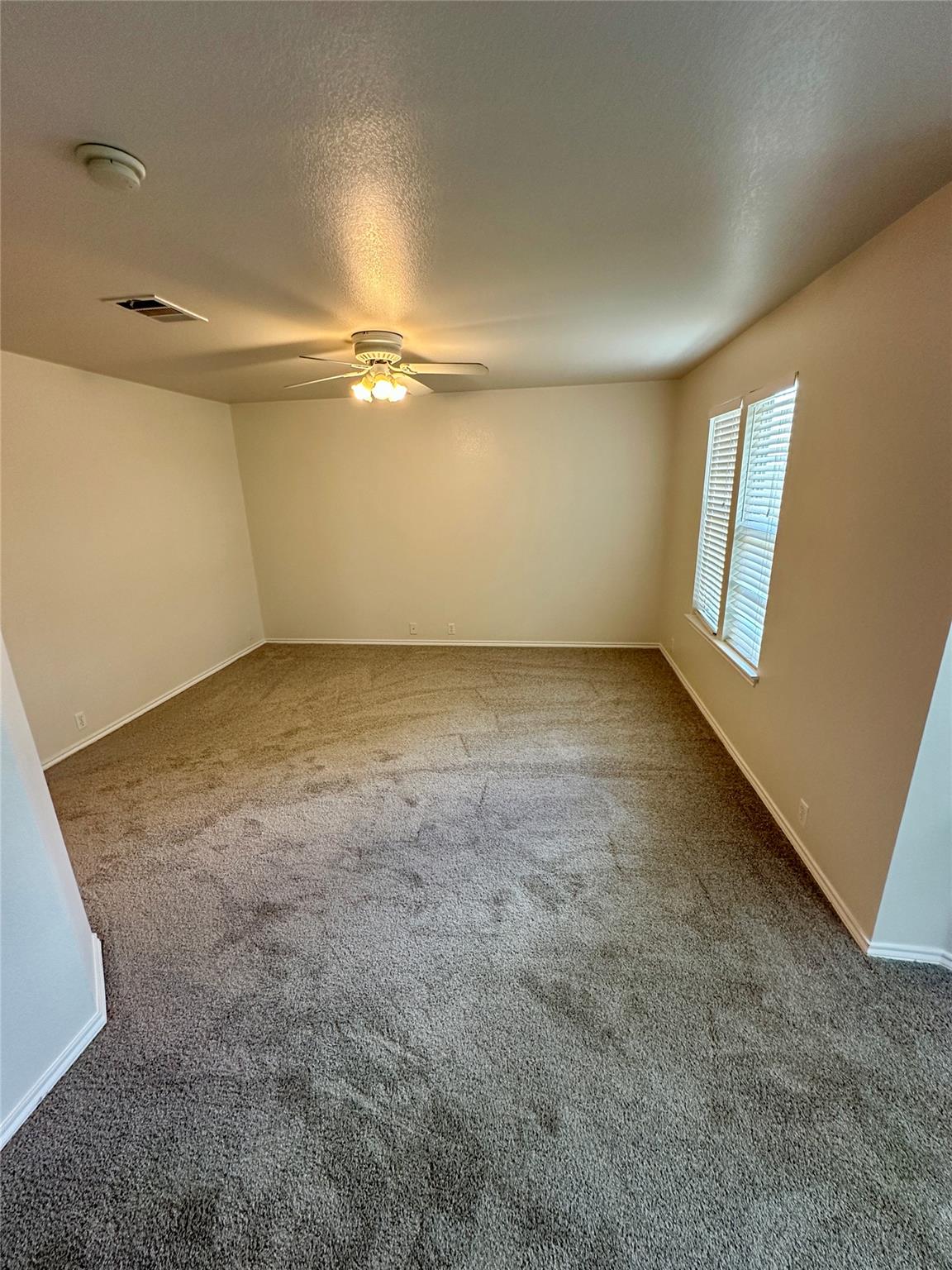 135 Michaelis # B, Kyle, TX 78640