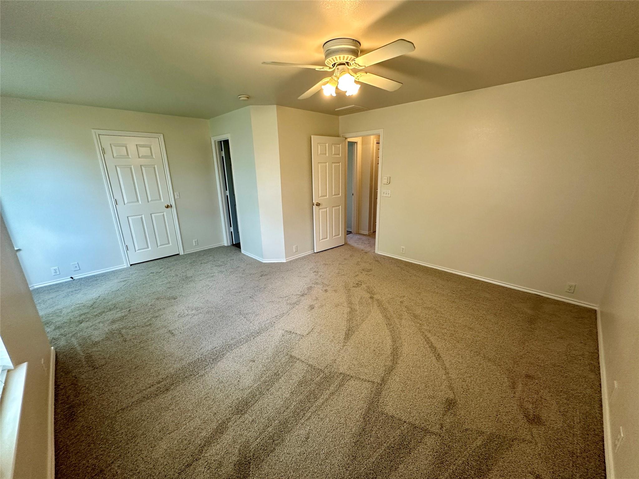 135 Michaelis # B, Kyle, TX 78640