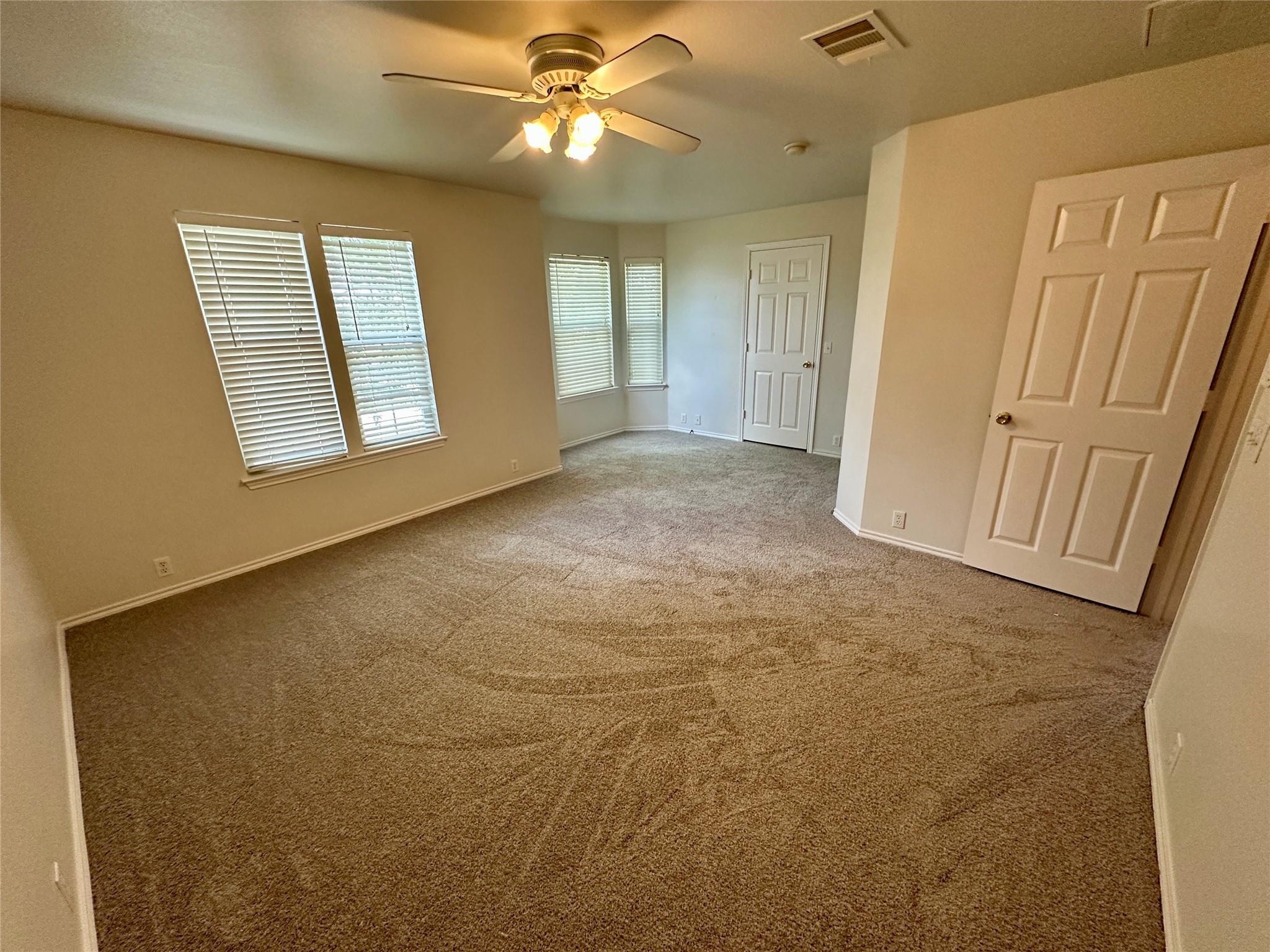 135 Michaelis # B, Kyle, TX 78640