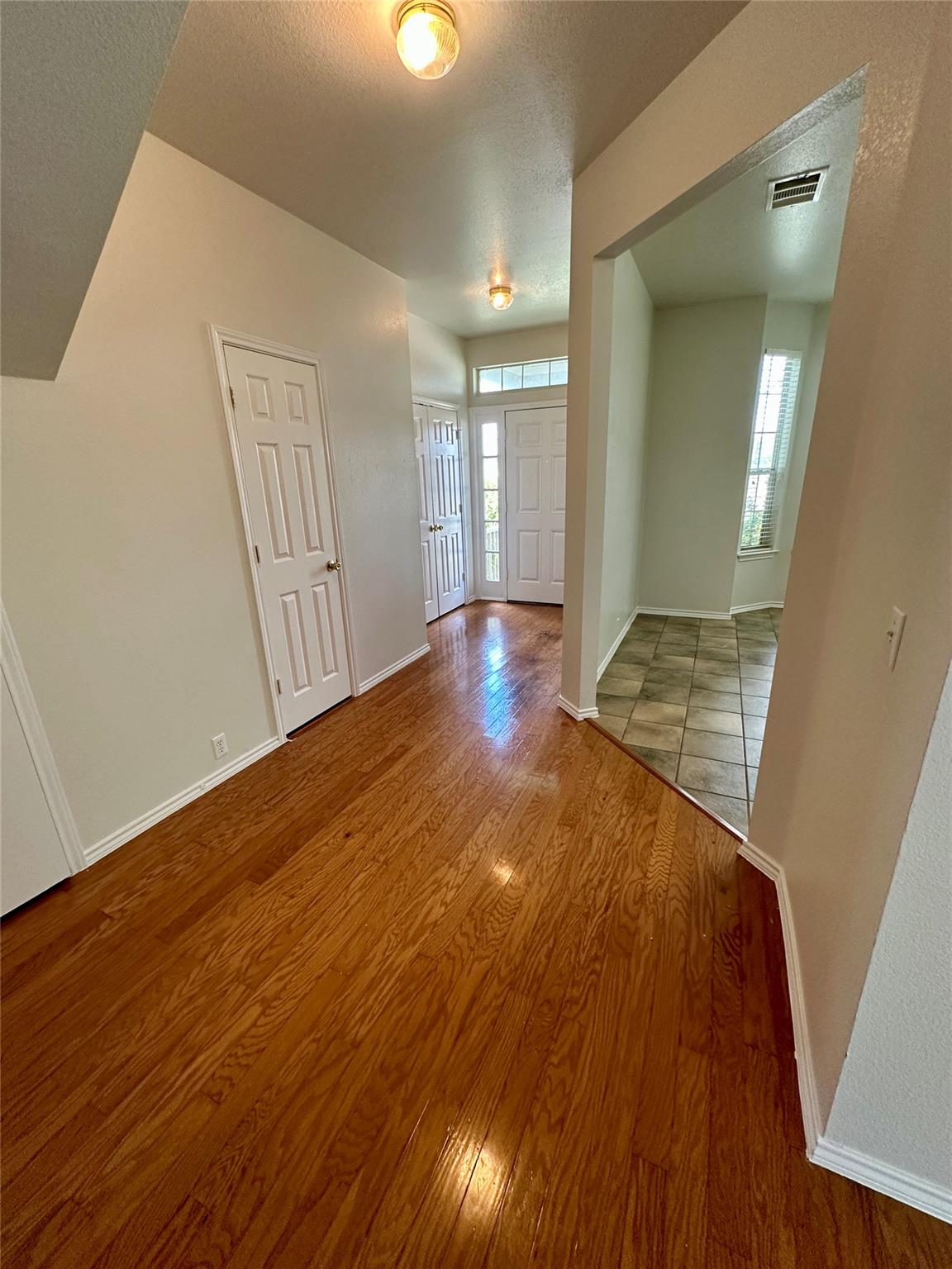 135 Michaelis # B, Kyle, TX 78640