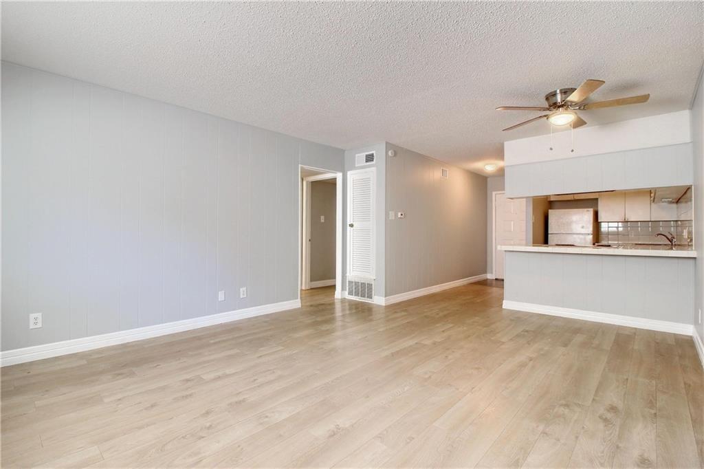 2122 Hancock Dr # 105, Austin, TX 78756