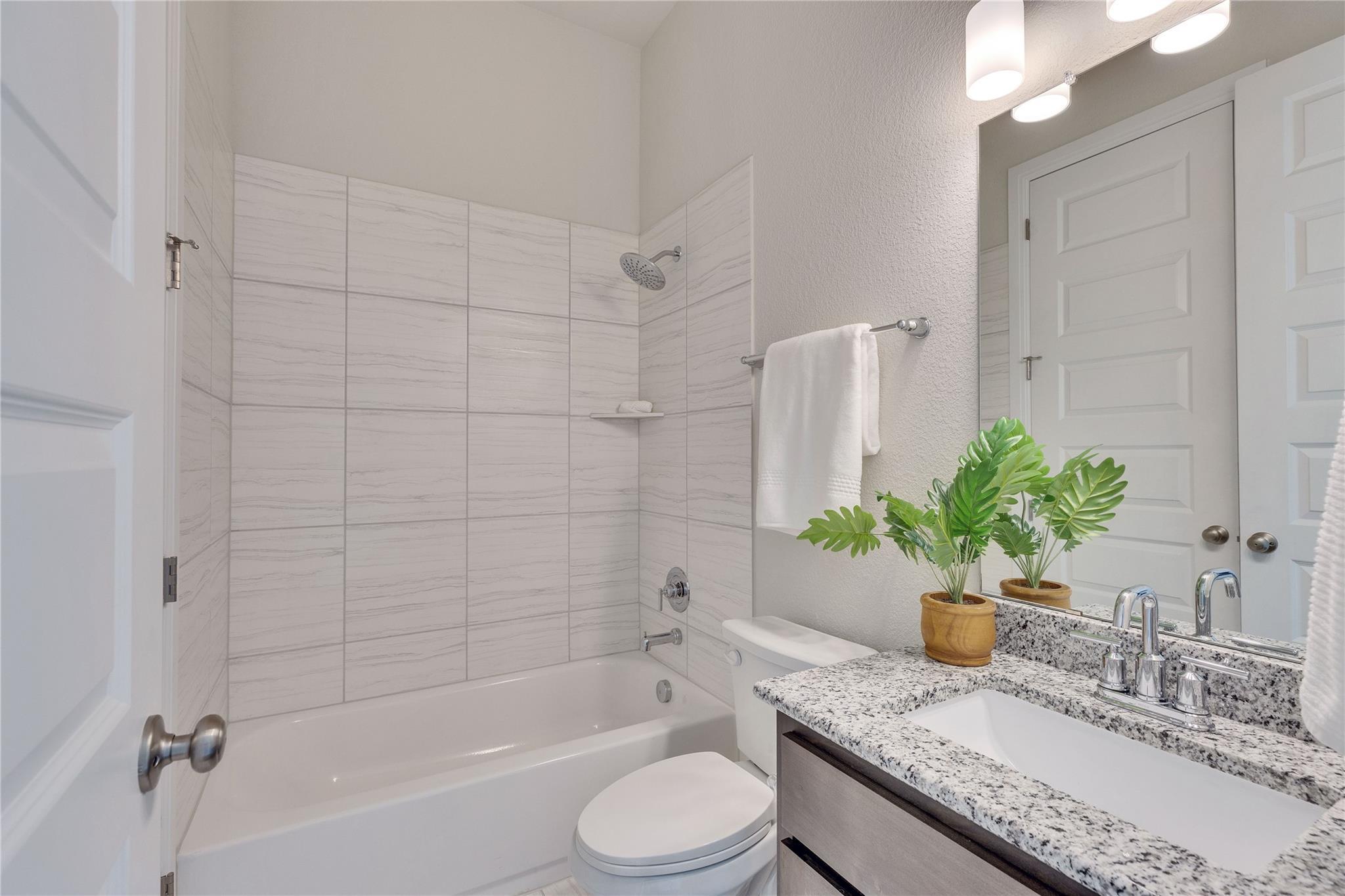 2406 Sunset Vista Cir, Spicewood, TX 78669