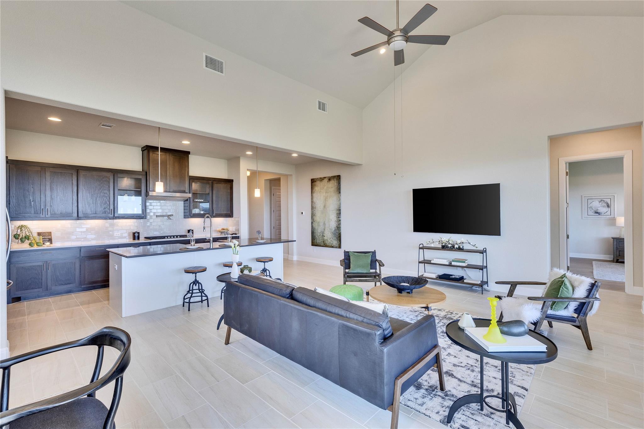 2406 Sunset Vista Cir, Spicewood, TX 78669