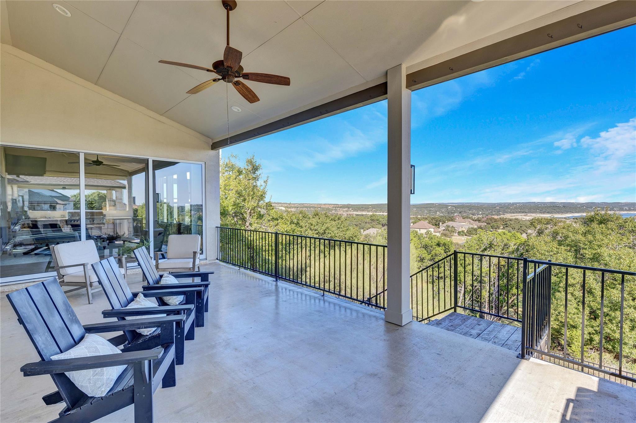 2406 Sunset Vista Cir, Spicewood, TX 78669