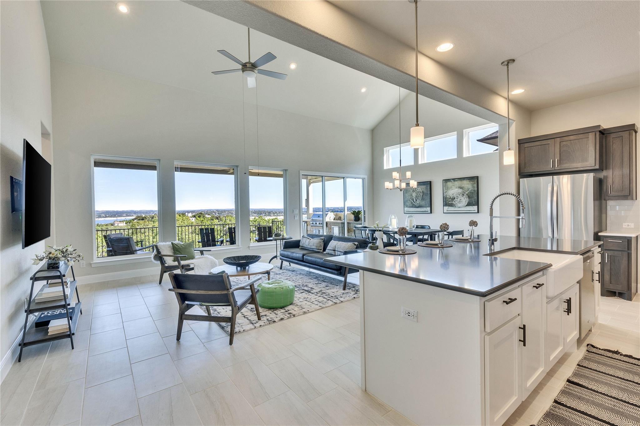 2406 Sunset Vista Cir, Spicewood, TX 78669