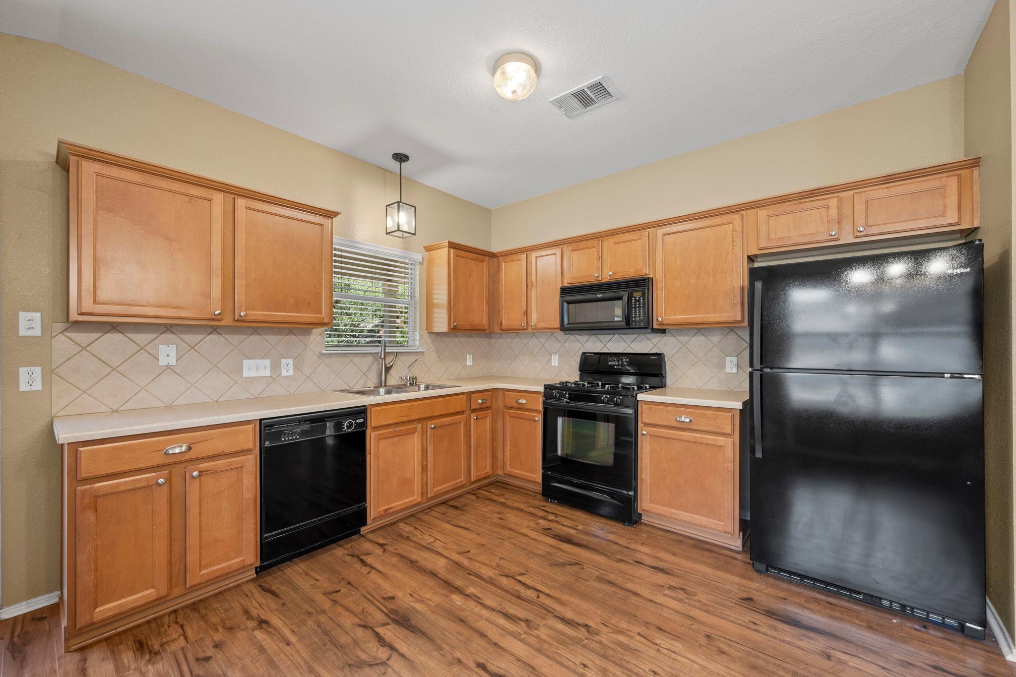 3841 Castle Rock Cv, Round Rock, TX 78681
