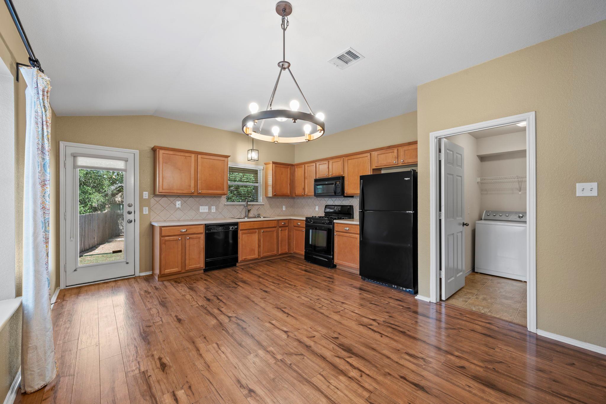 3841 Castle Rock Cv, Round Rock, TX 78681