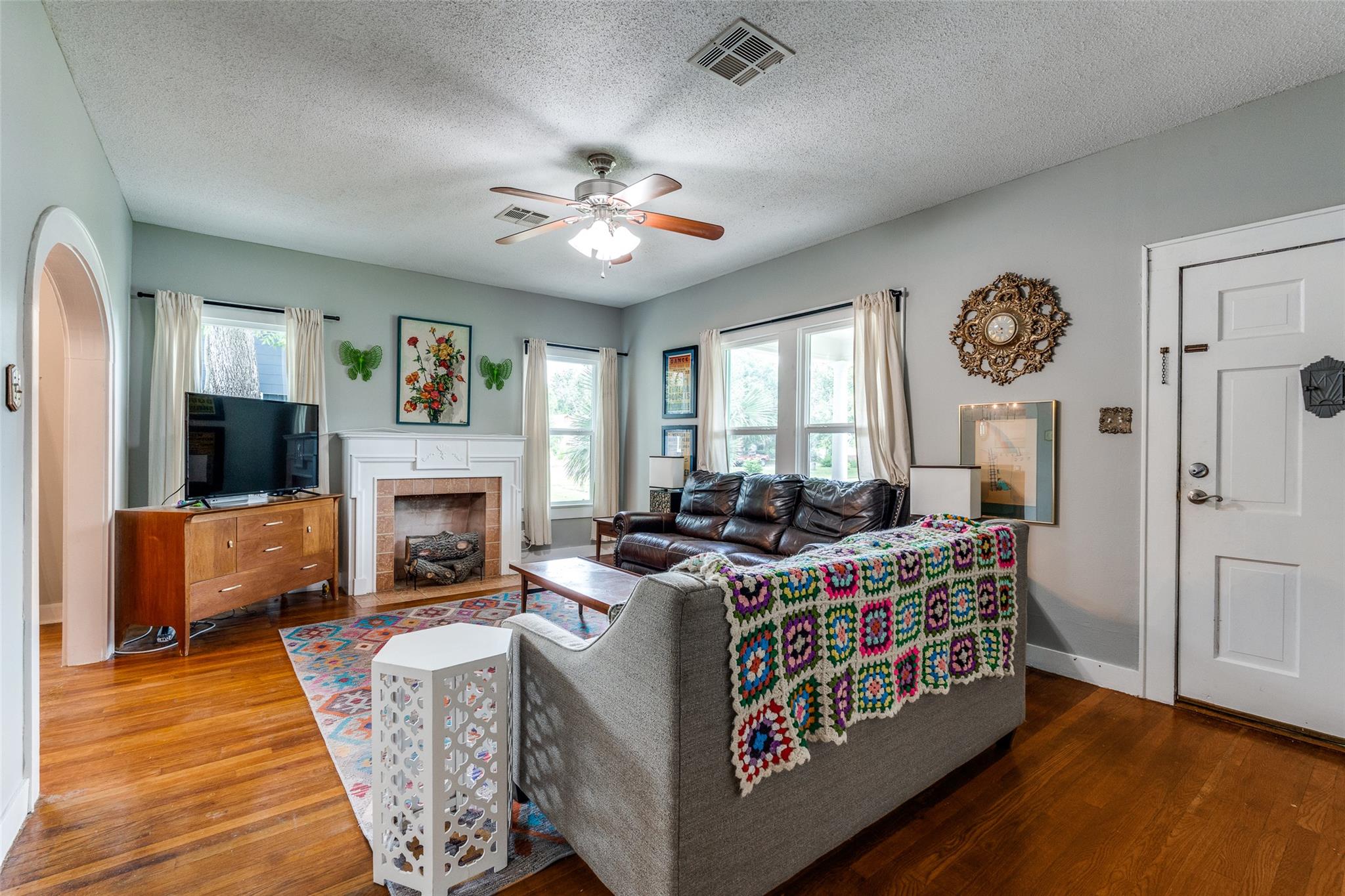 1106 S 11th St, Temple, TX 76504