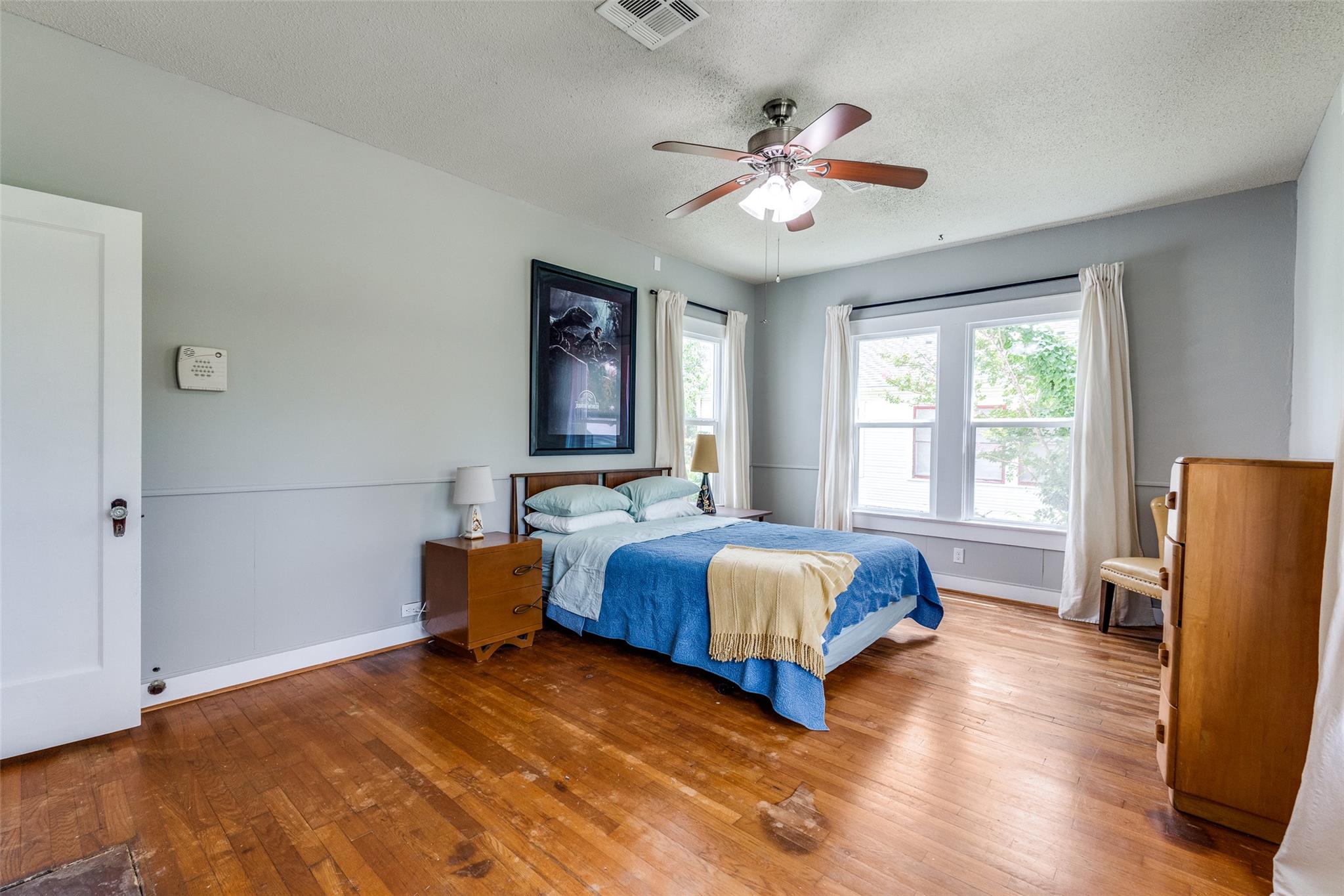 1106 S 11th St, Temple, TX 76504