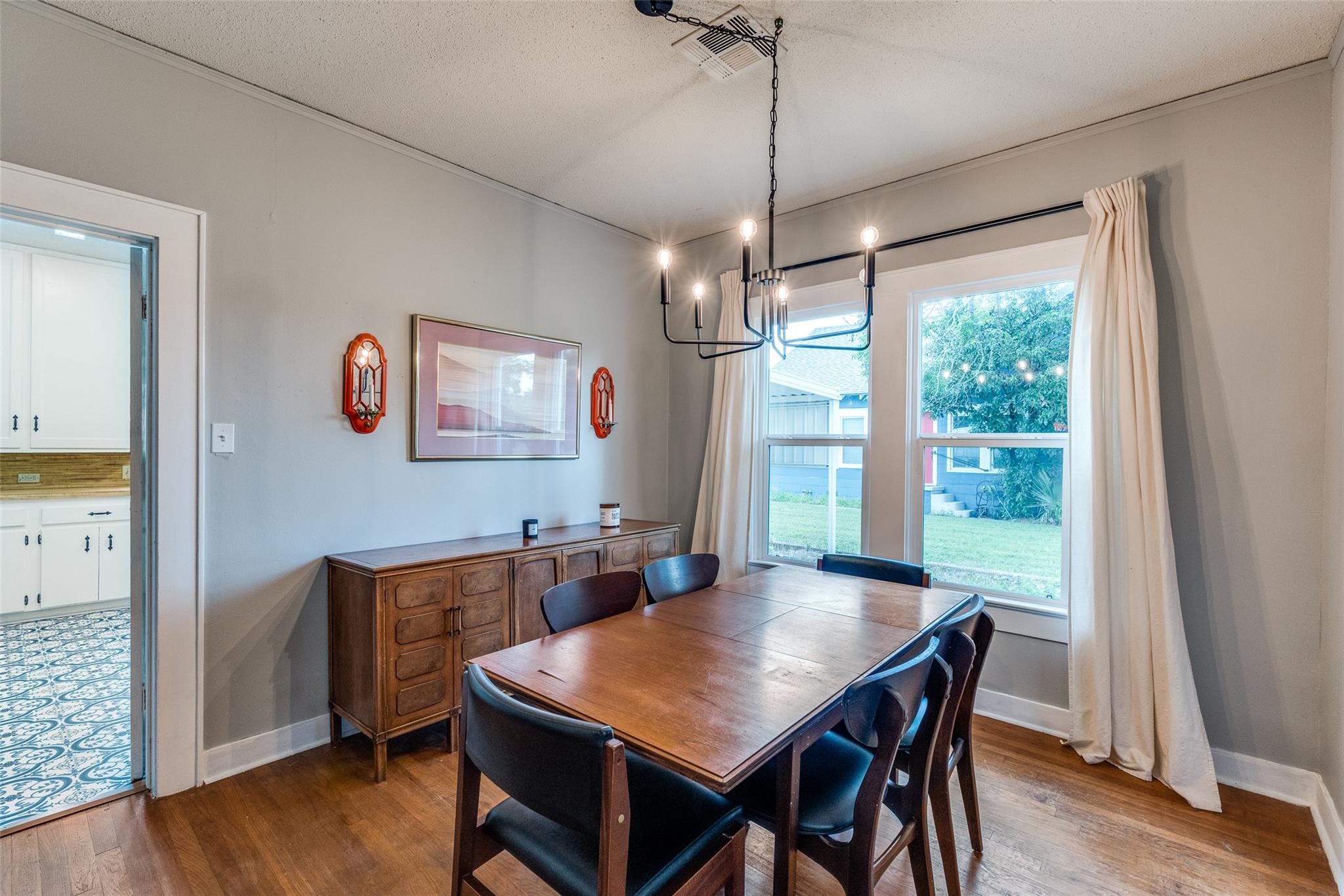 1106 S 11th St, Temple, TX 76504