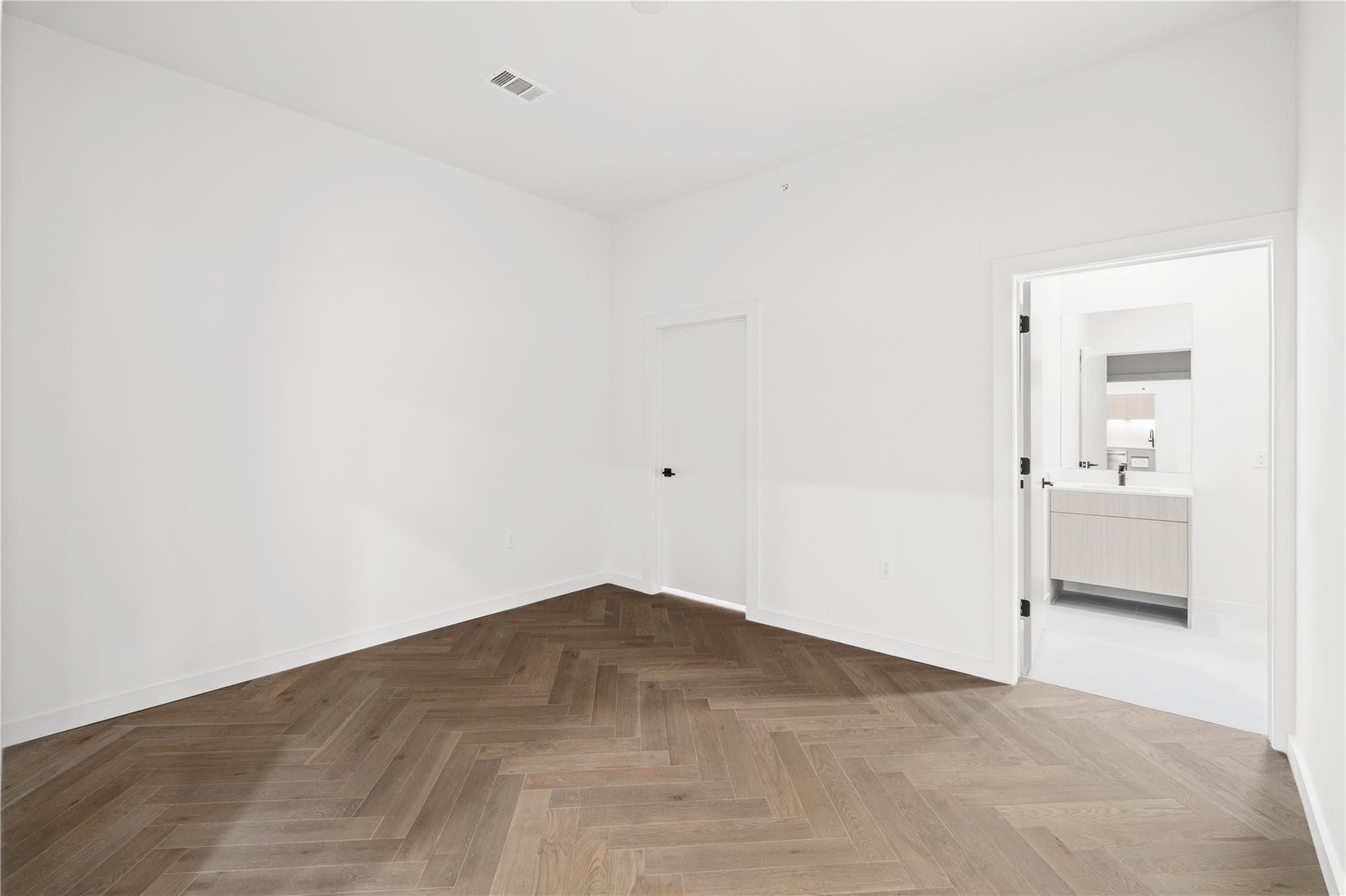 2209 S 1st St # 108, Austin, TX 78704