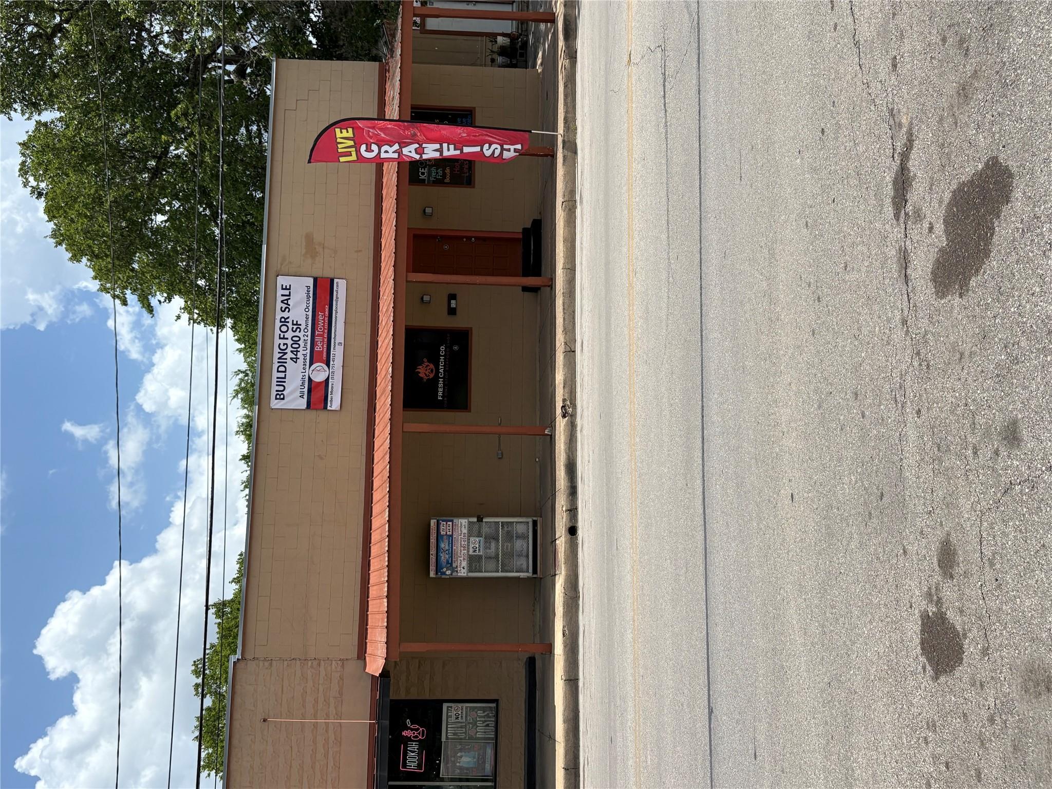 830 Saint Paul St, Gonzales, TX 78629