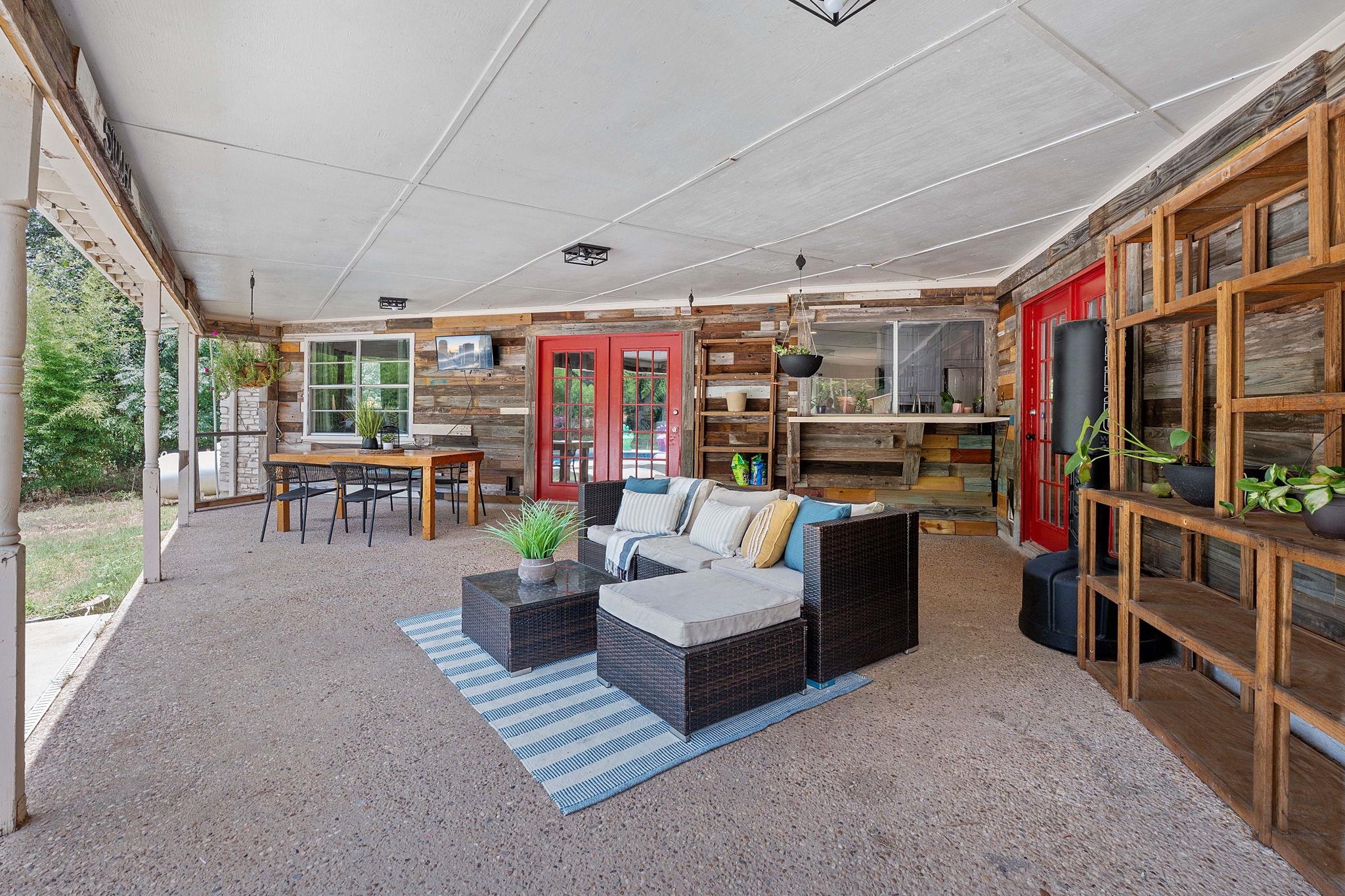 13205 Onion Creek Dr, Manchaca, TX 78652