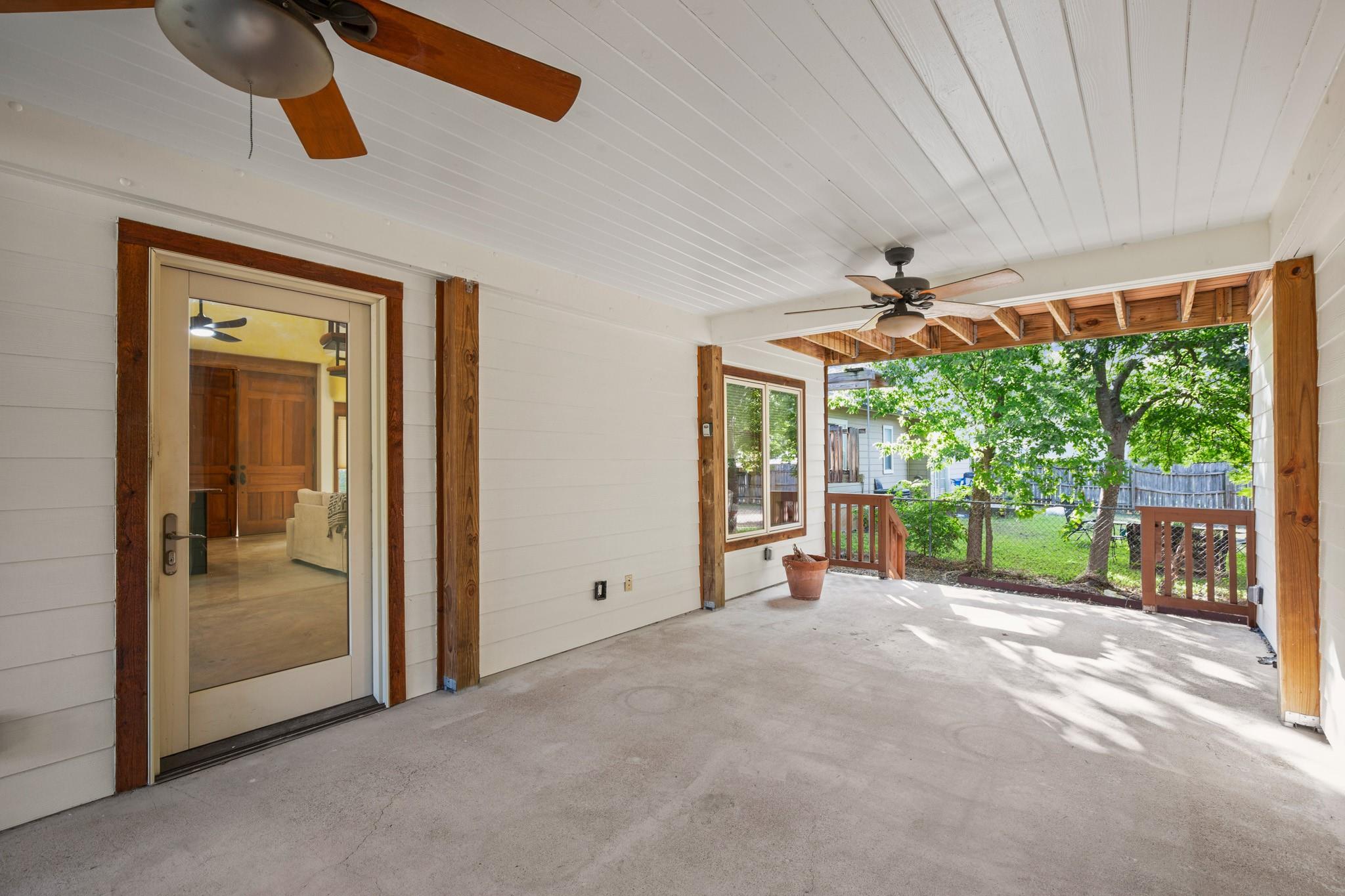 913 Taulbee Ln, Austin, TX 78757