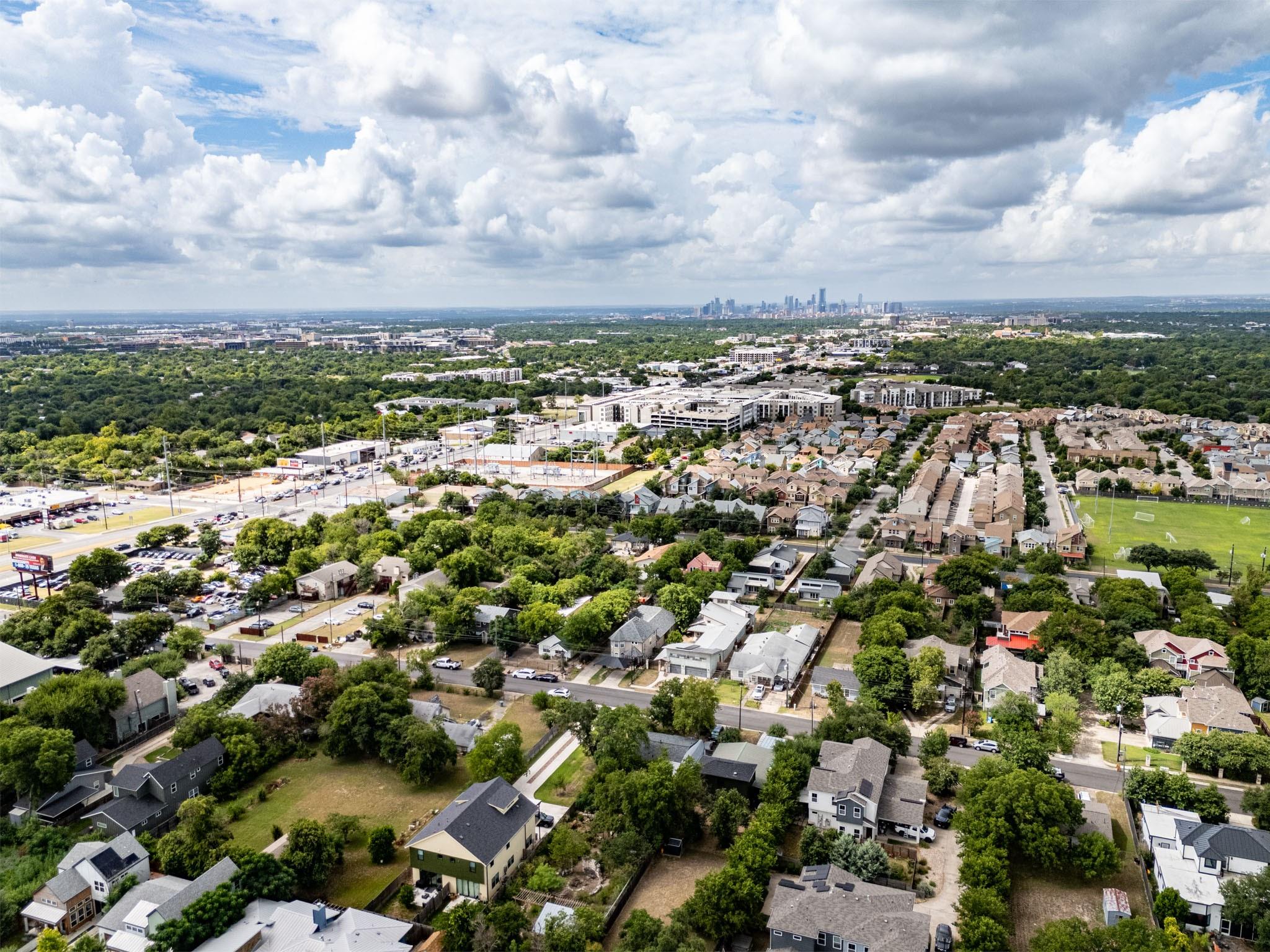 913 Taulbee Ln, Austin, TX 78757