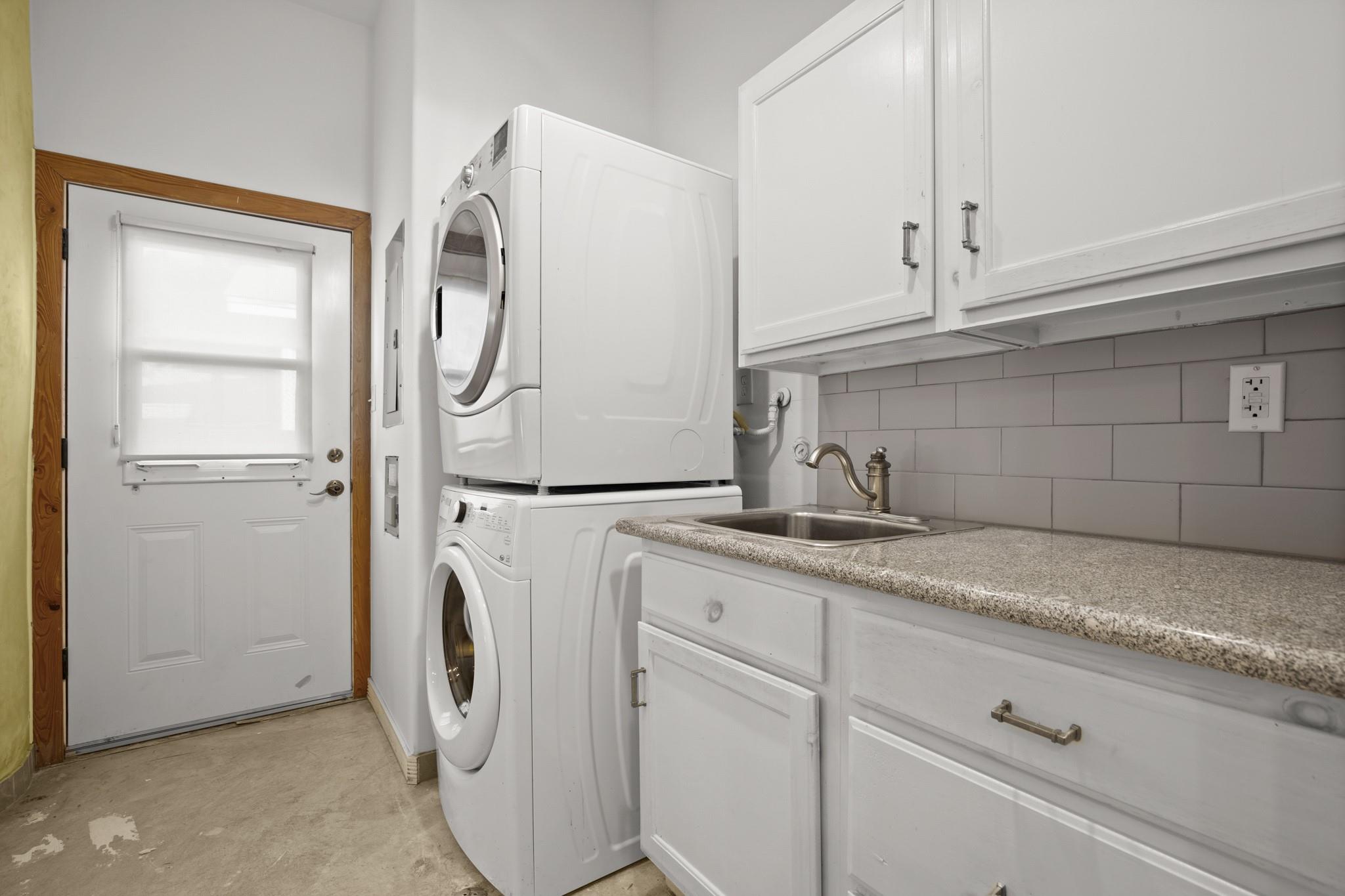 913 Taulbee Ln, Austin, TX 78757