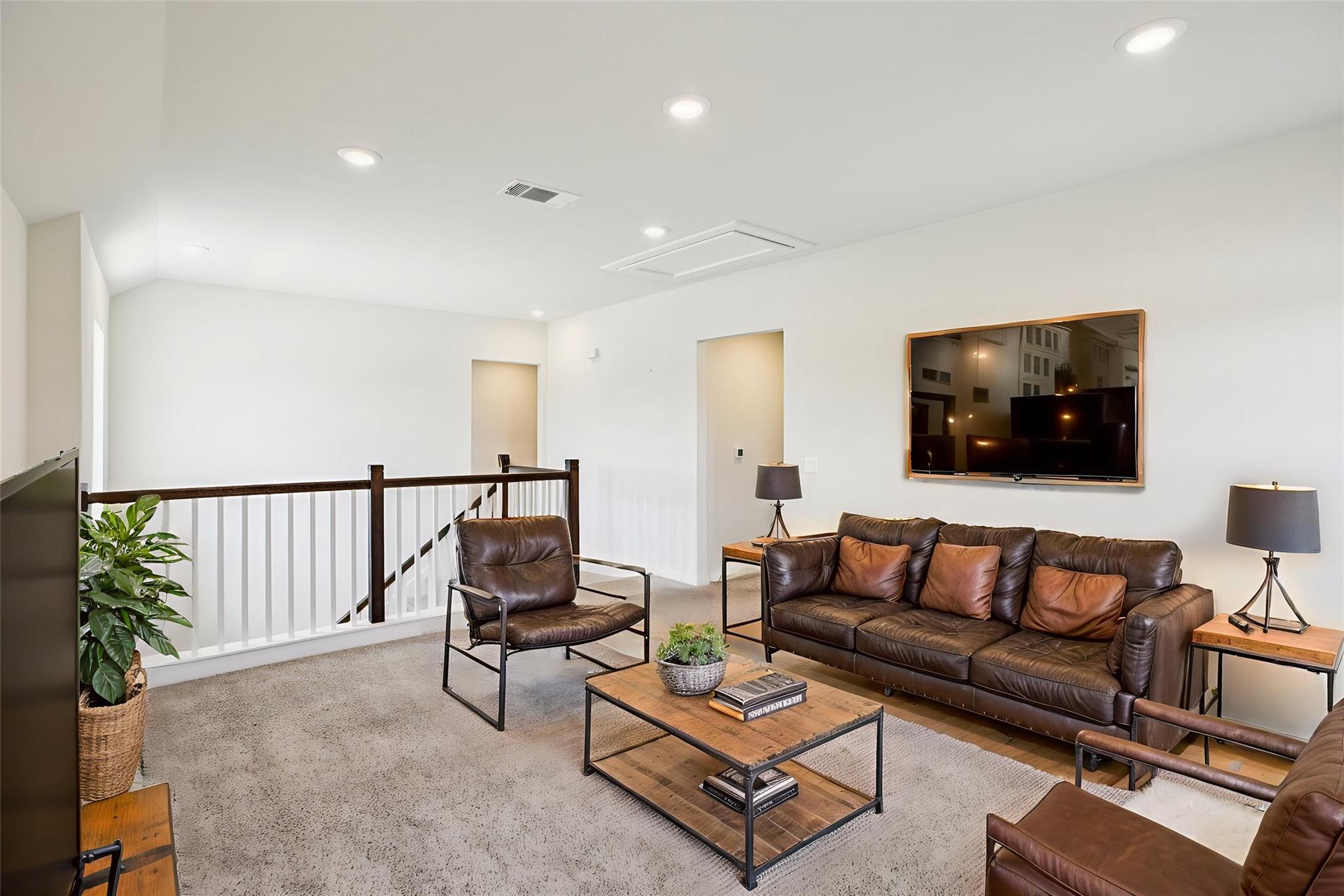 2433 Bear Cub Bnd, Leander, TX 78641