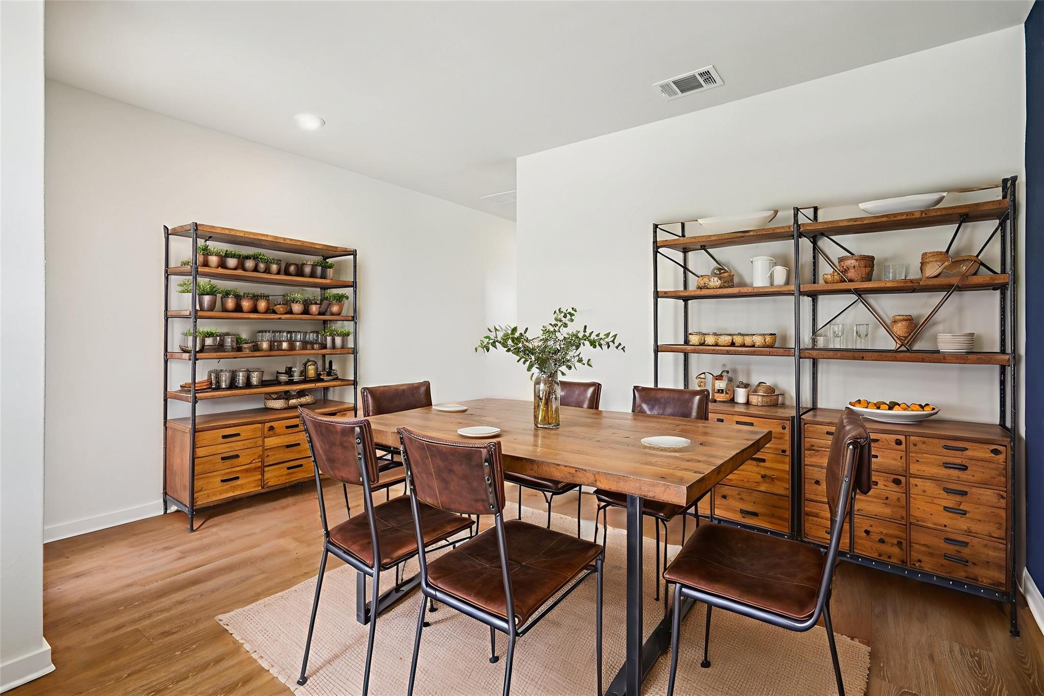 2433 Bear Cub Bnd, Leander, TX 78641