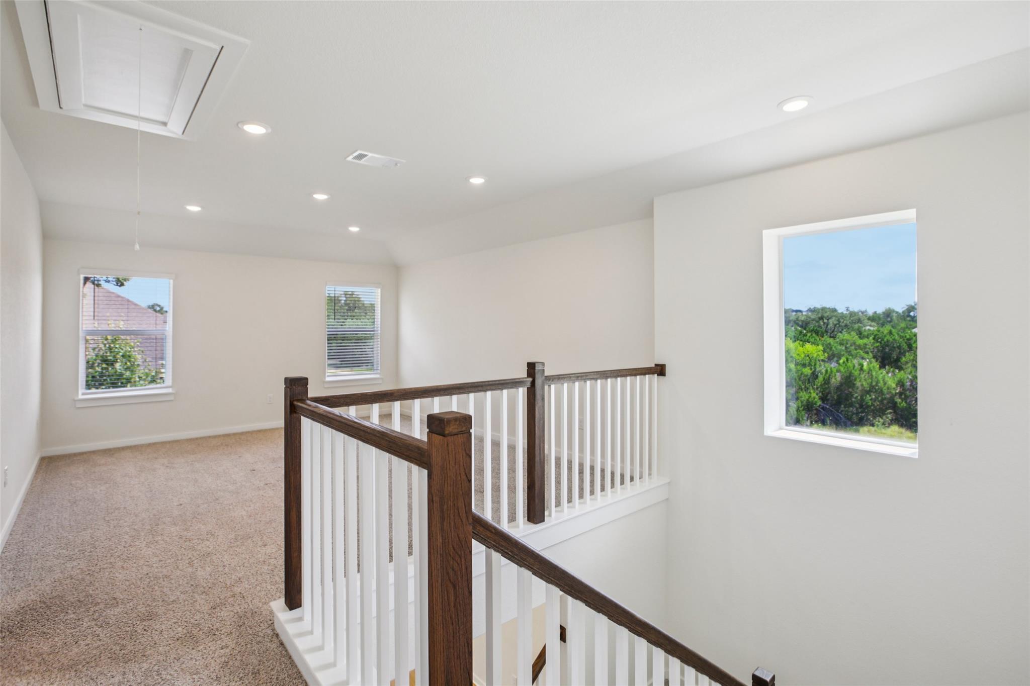 2433 Bear Cub Bnd, Leander, TX 78641