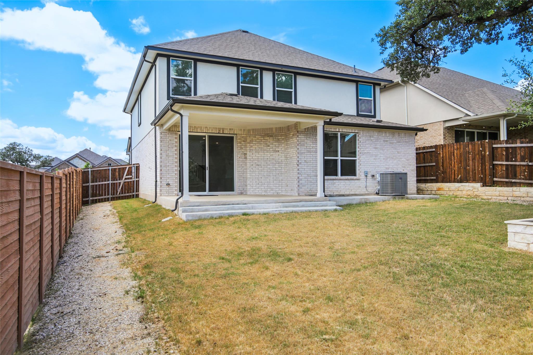 2433 Bear Cub Bnd, Leander, TX 78641