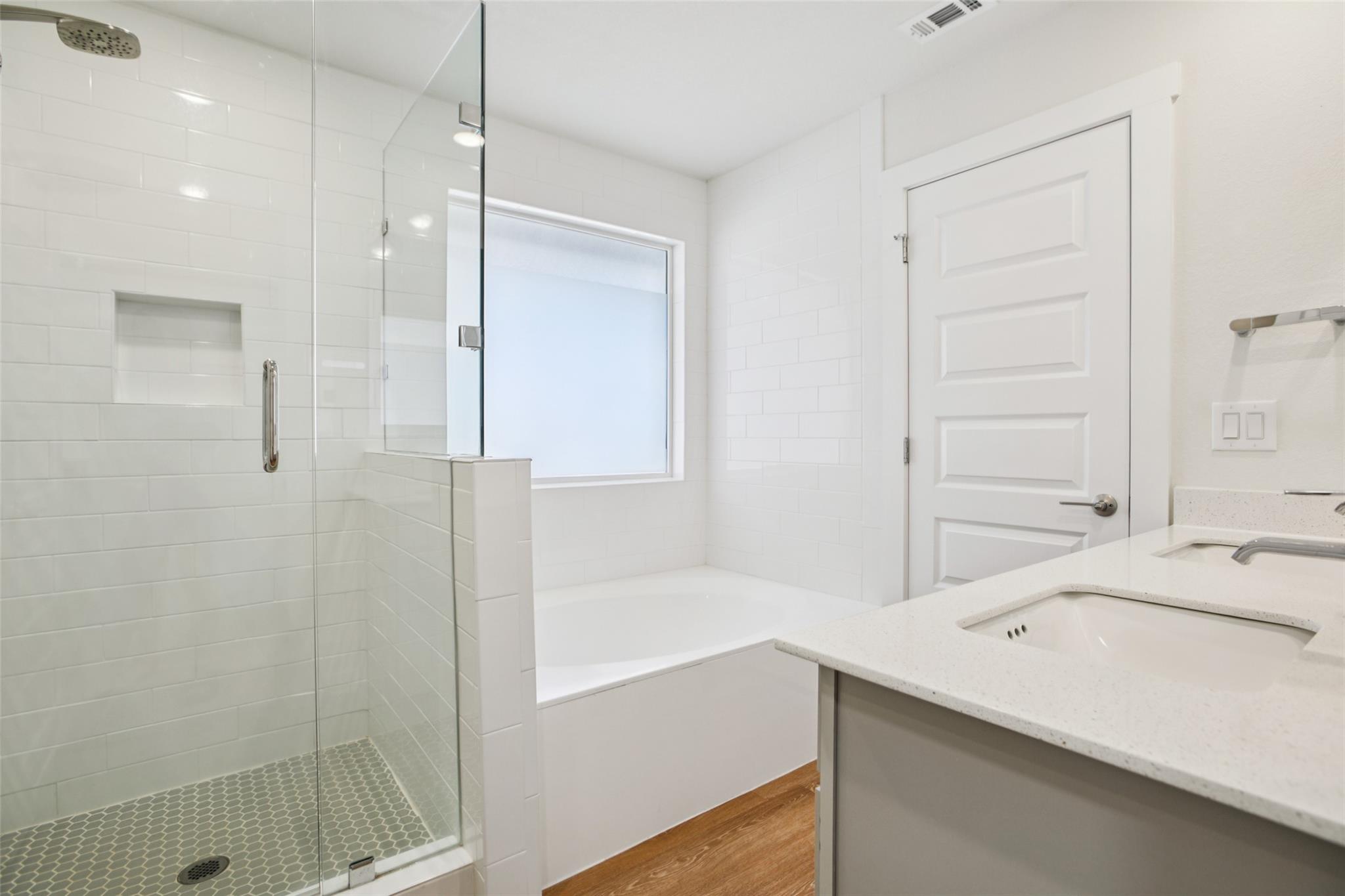 2433 Bear Cub Bnd, Leander, TX 78641