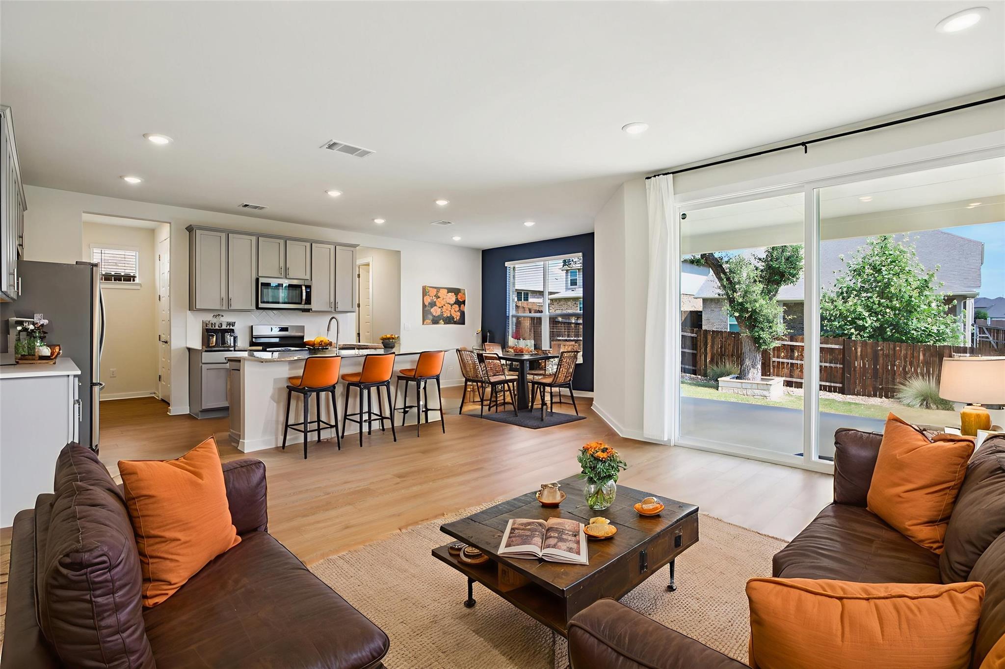 2433 Bear Cub Bnd, Leander, TX 78641