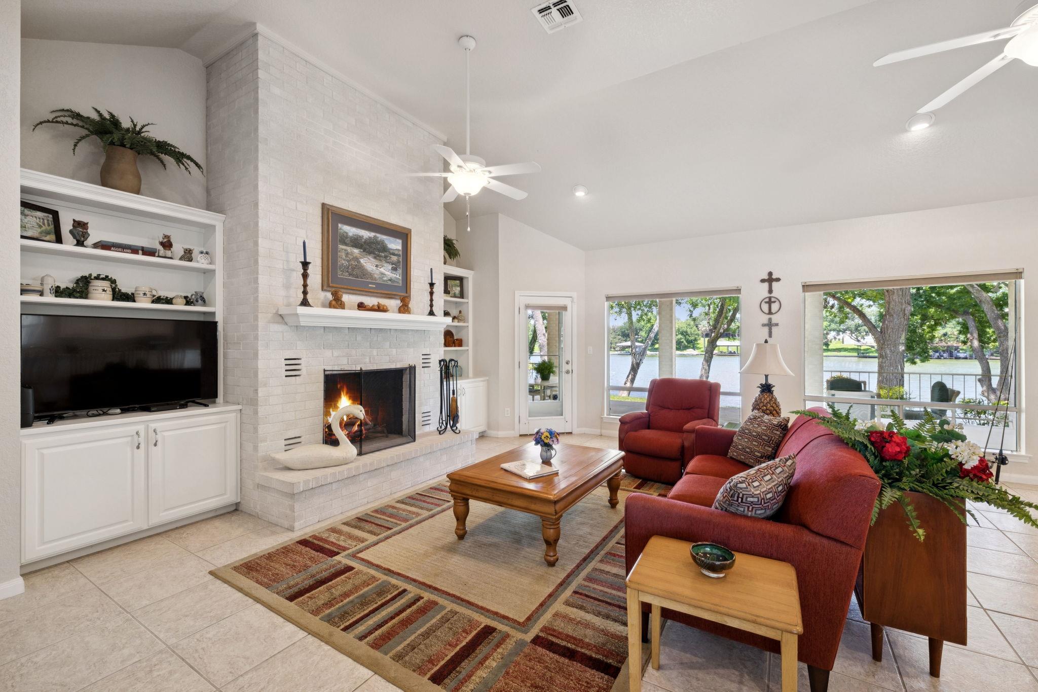 1113 E Zipp Rd, New Braunfels, TX 78130